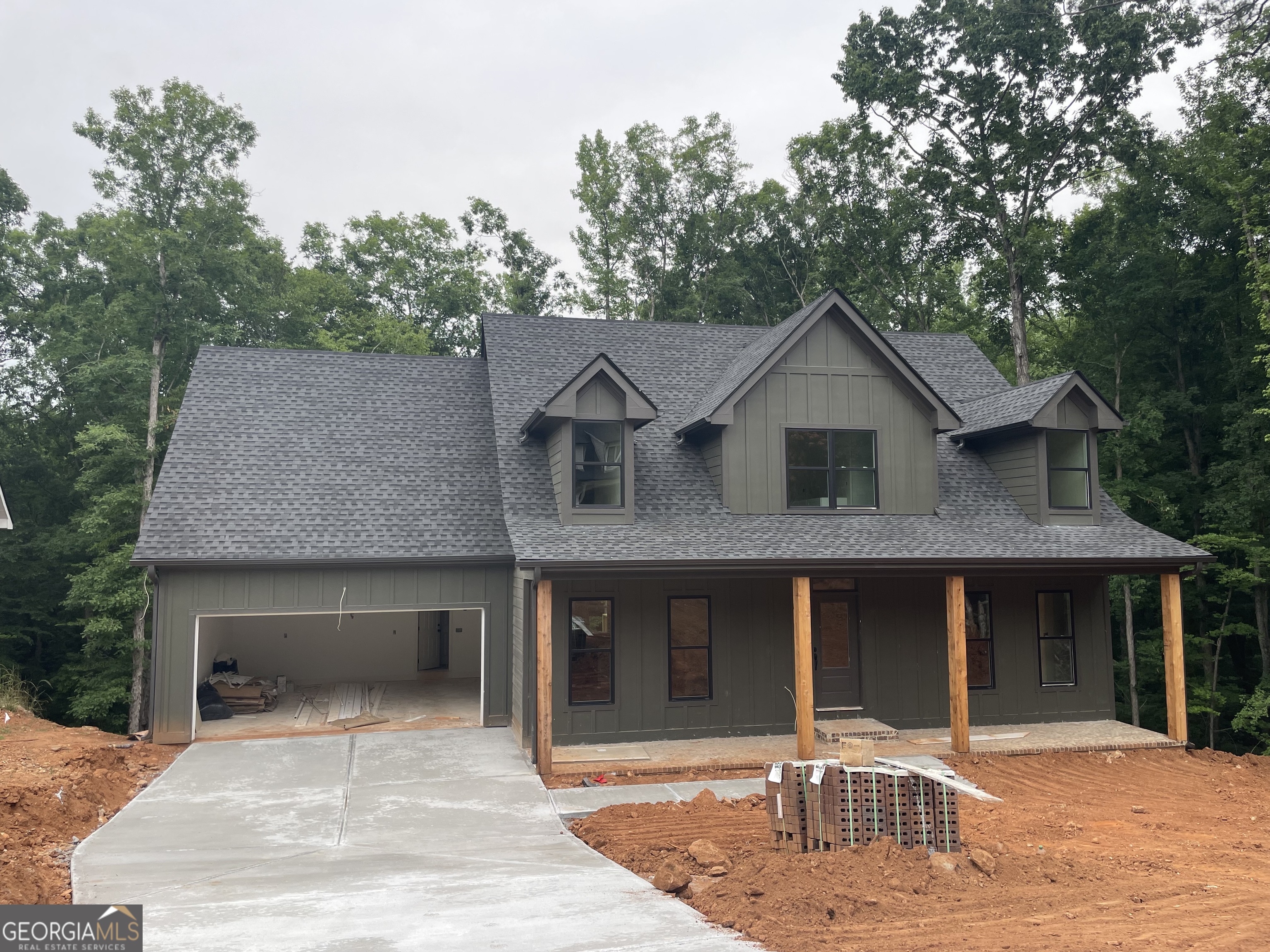 450 Ansley Drive Property Photo 1