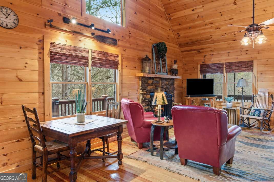 1204 Brookhaven Lane Property Photo 8
