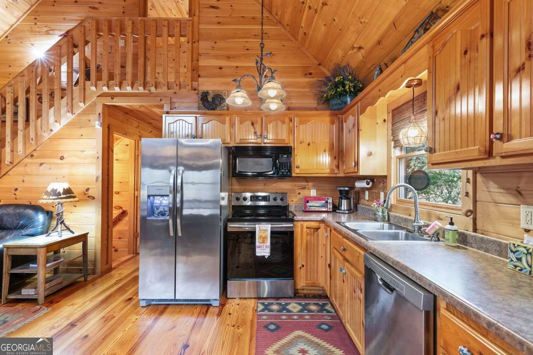 1204 Brookhaven Lane Property Photo 11