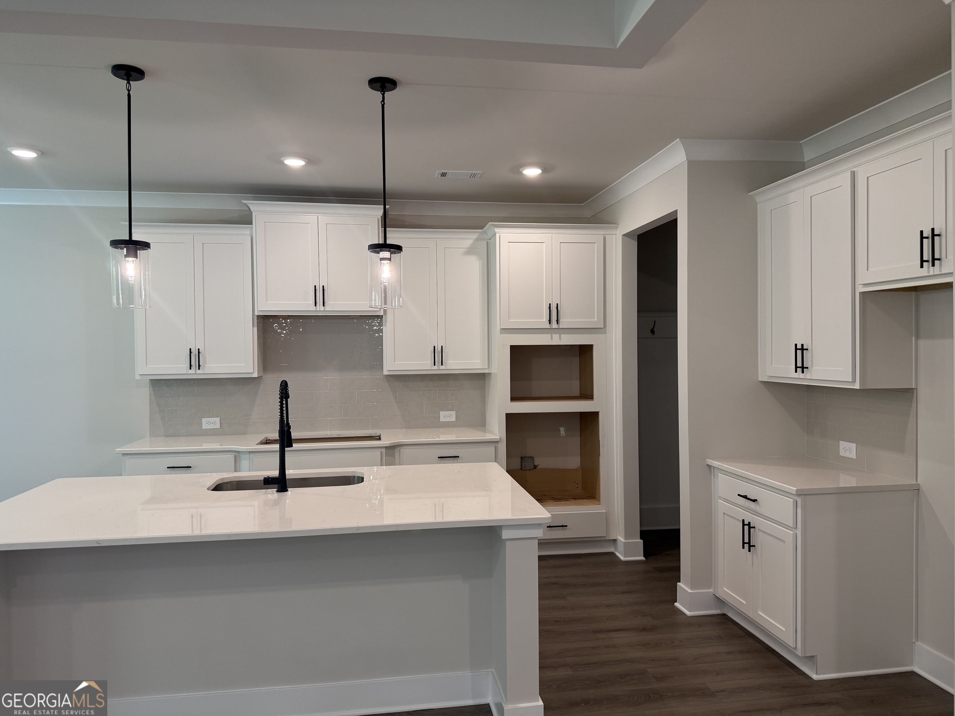562 Winding Rose Drive Property Photo 11