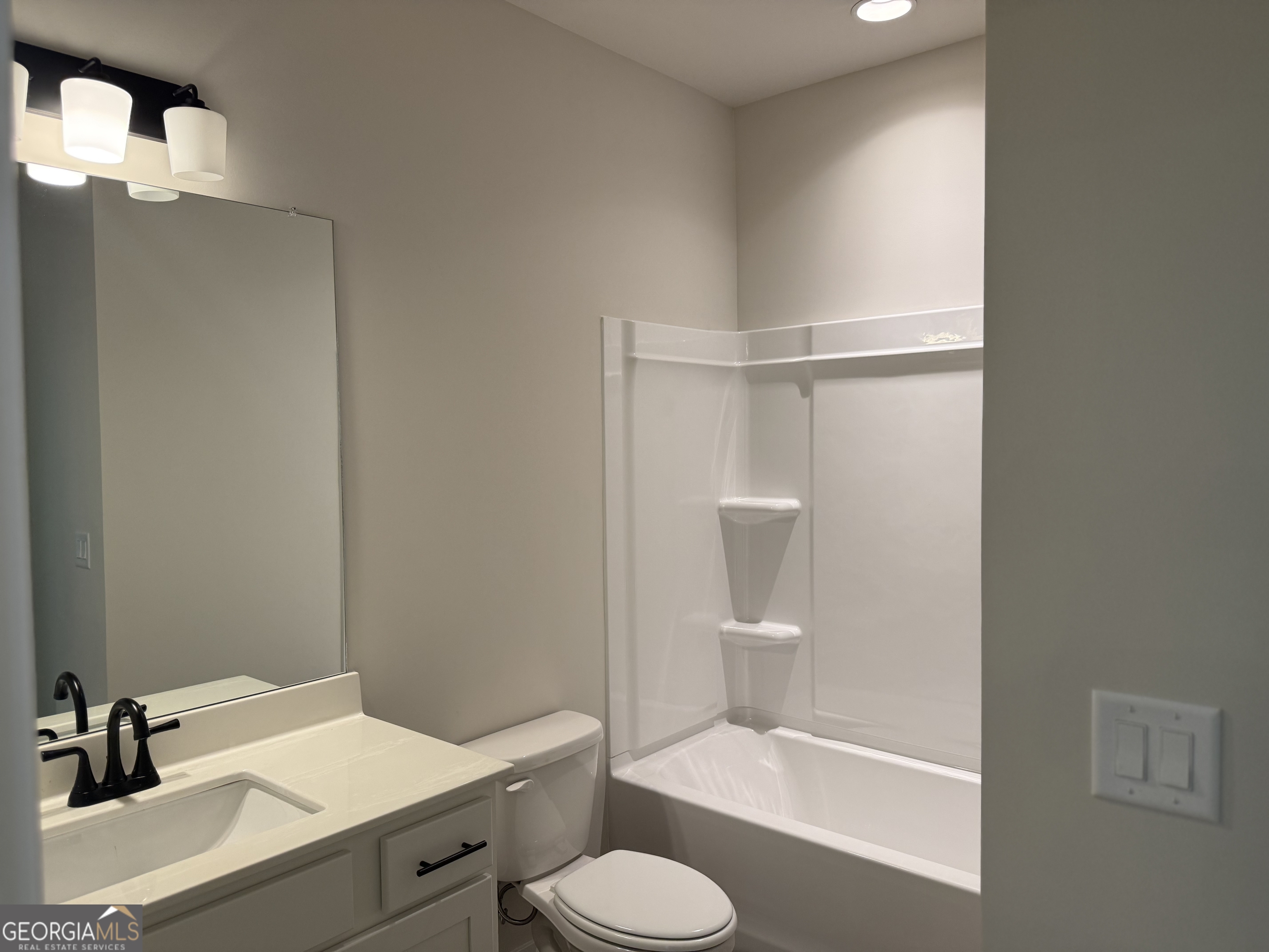 562 Winding Rose Drive Property Photo 18
