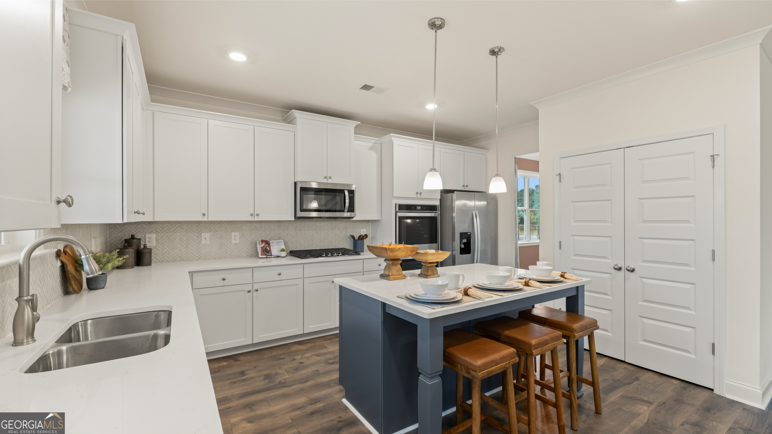 1624 Bernard Court Property Photo 23