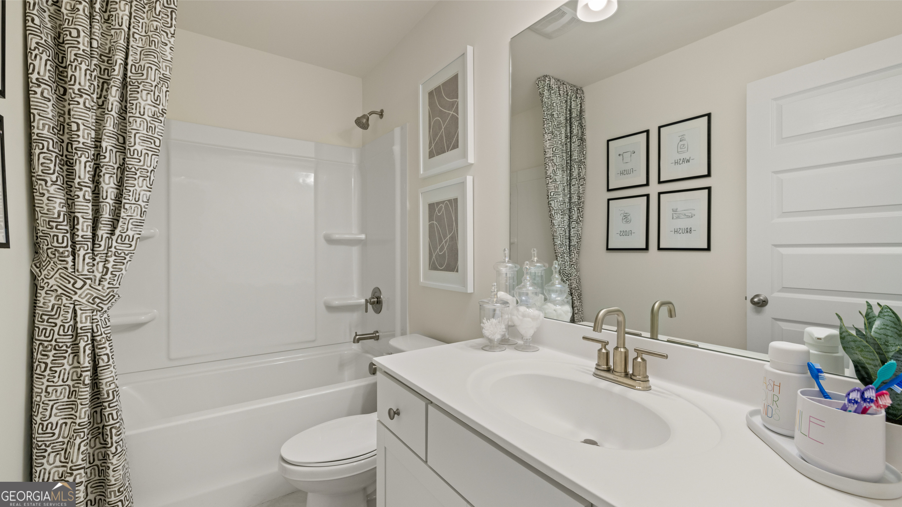 1624 Bernard Court Property Photo 85