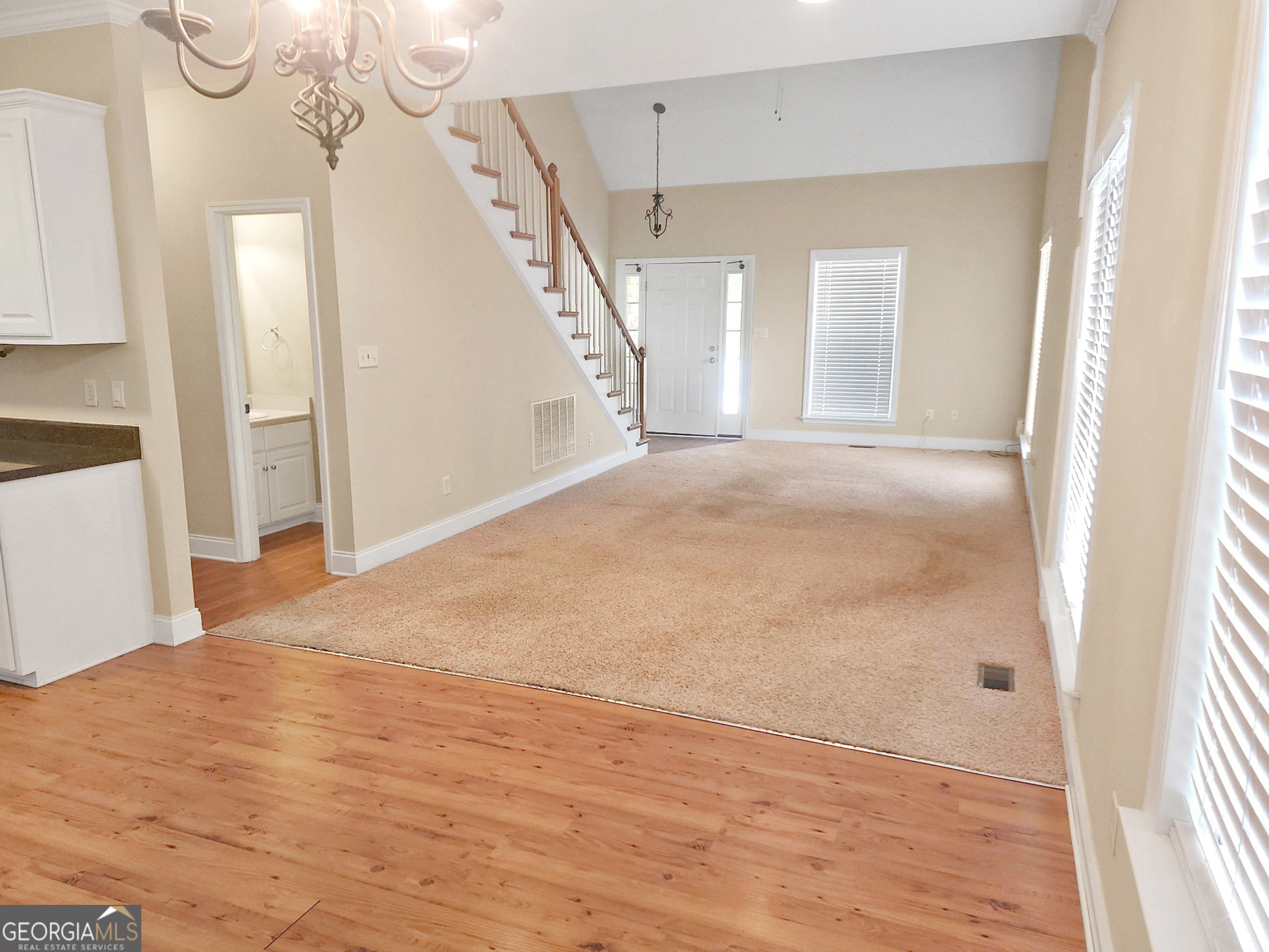 2819 Burdette Drive Property Photo 7