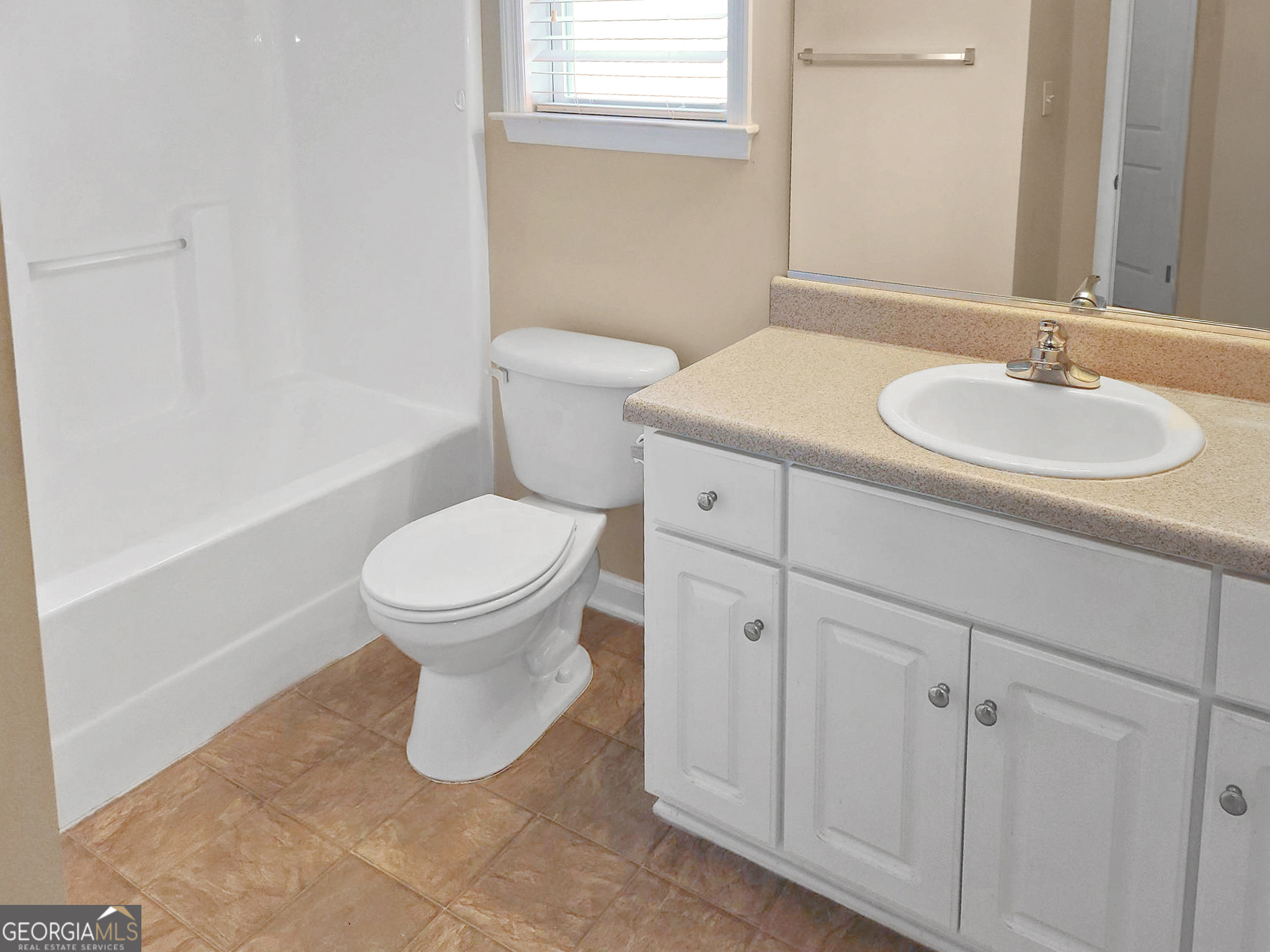 2819 Burdette Drive Property Photo 10