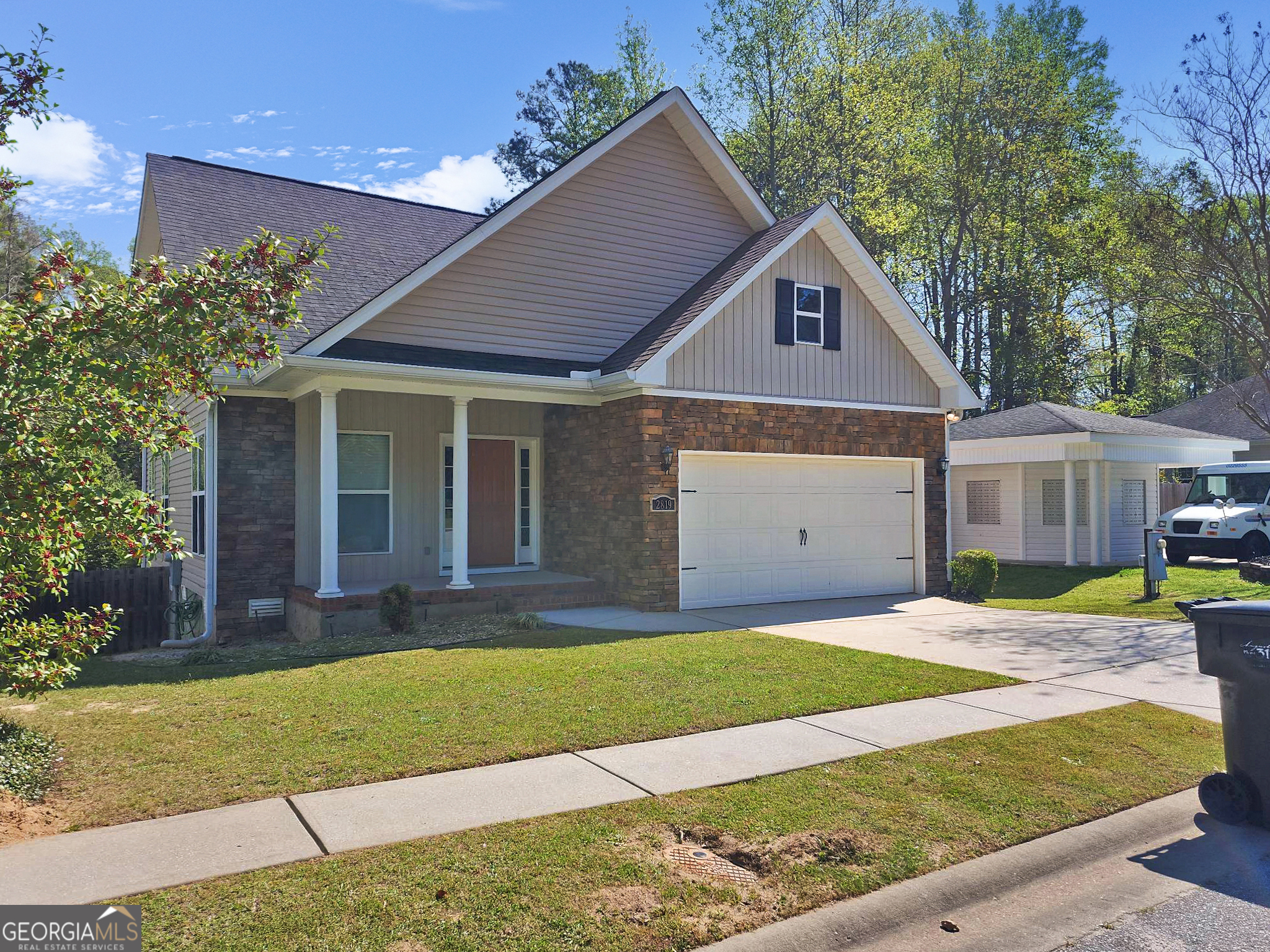 2819 Burdette Drive Property Photo 11