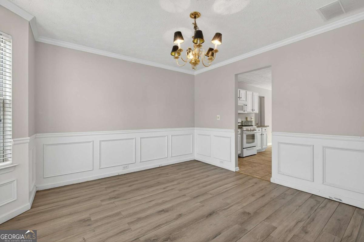 45 Polo Fields Ne Property Photo 10