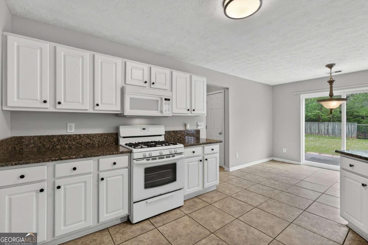 45 Polo Fields Ne Property Photo 14
