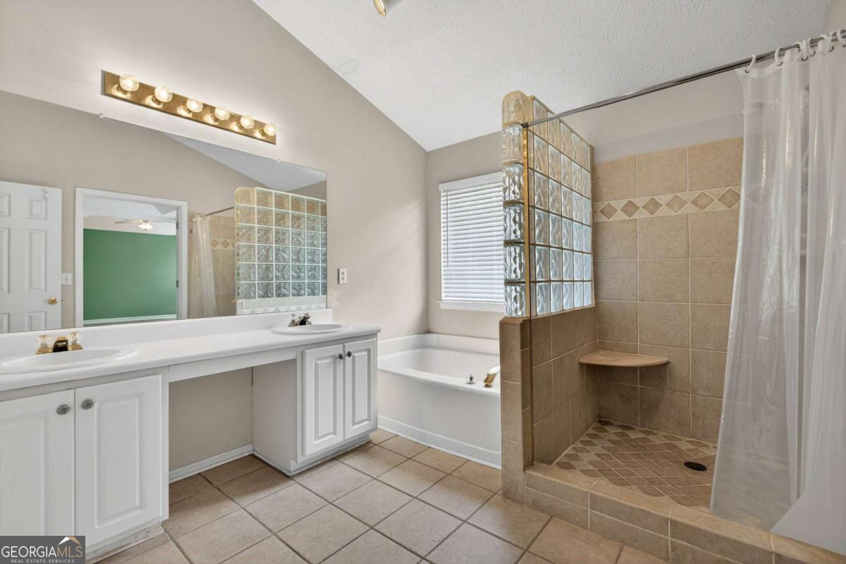 45 Polo Fields Ne Property Photo 34