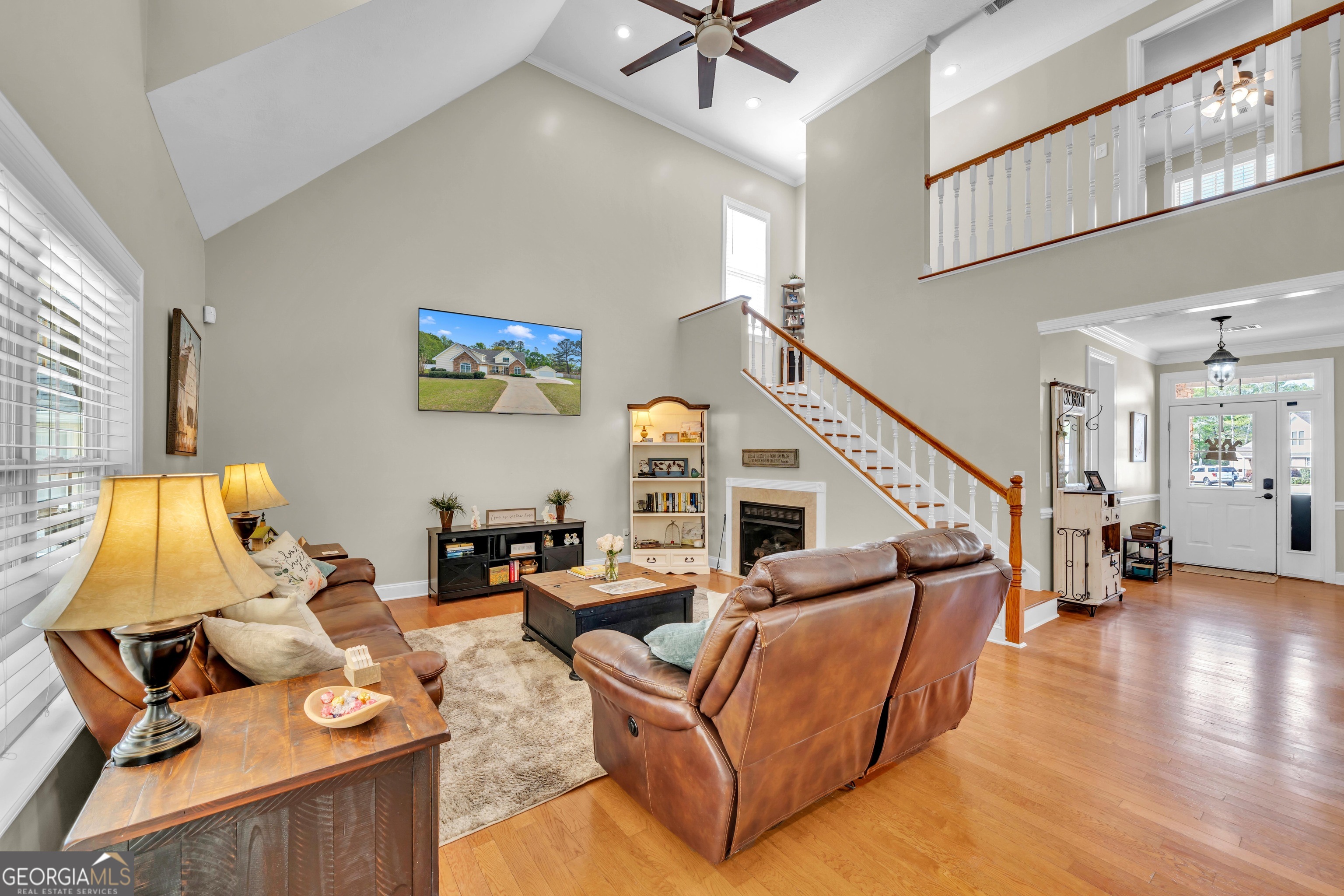 208 Hedge Row Property Photo 9