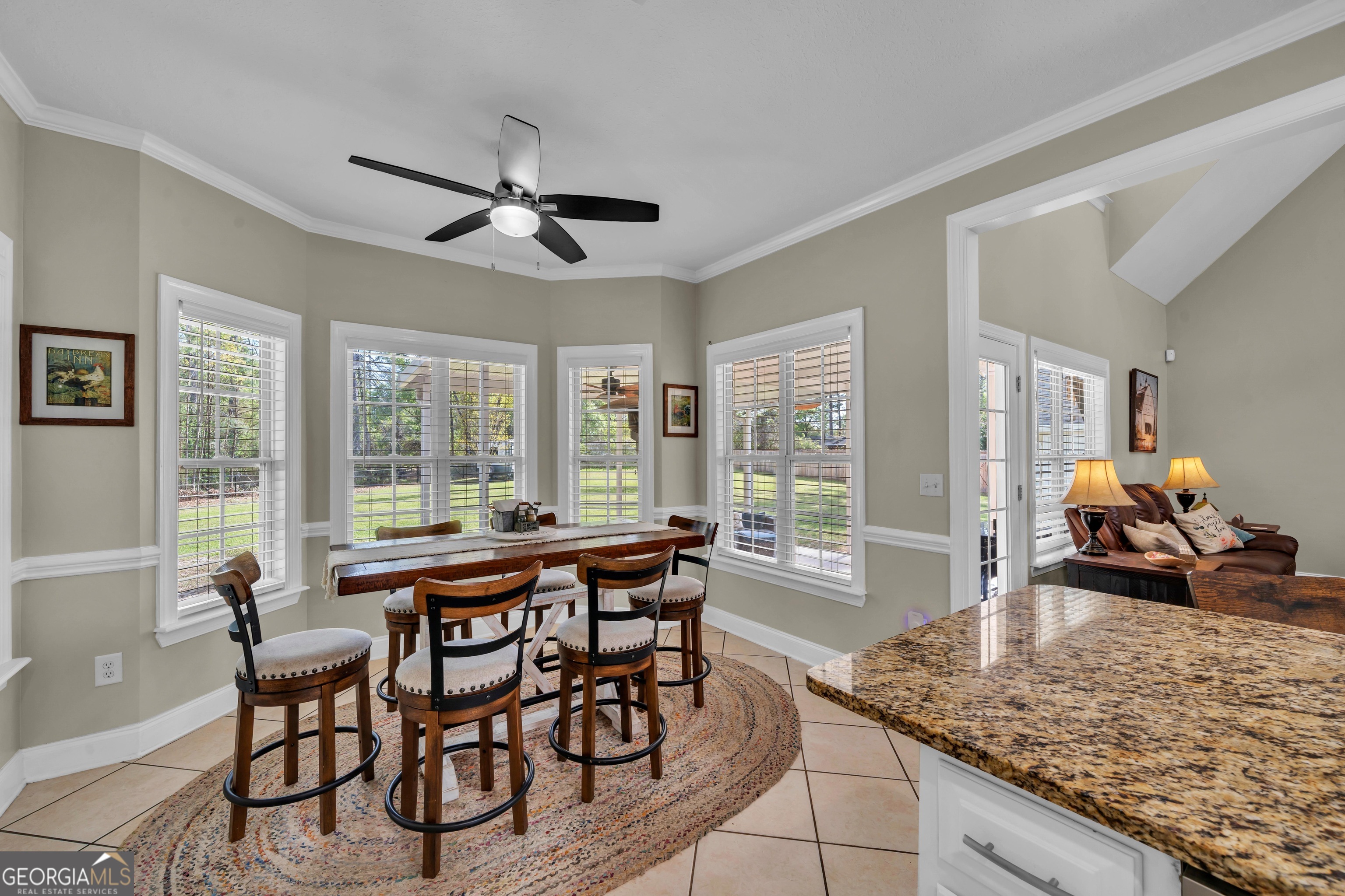 208 Hedge Row Property Photo 14
