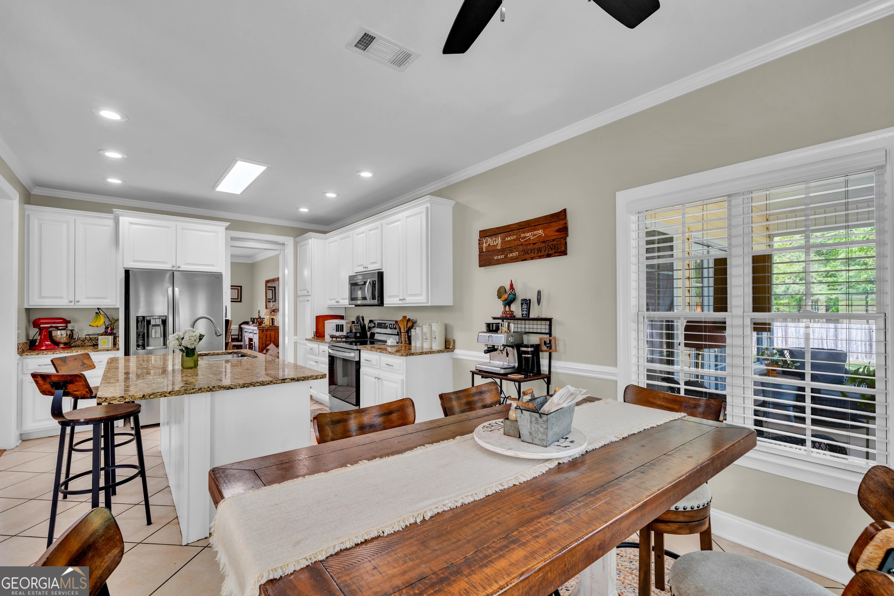 208 Hedge Row Property Photo 15