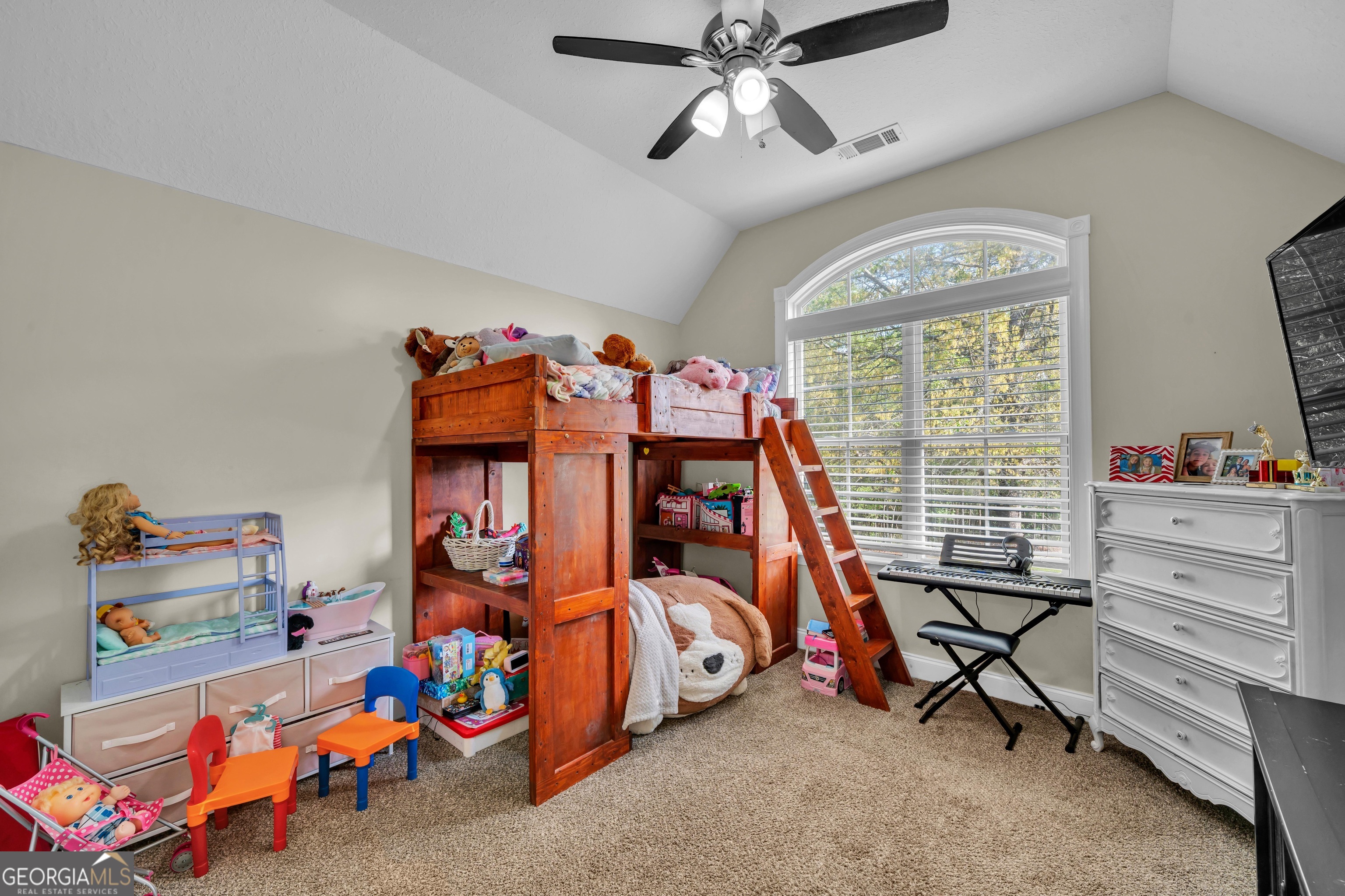 208 Hedge Row Property Photo 30