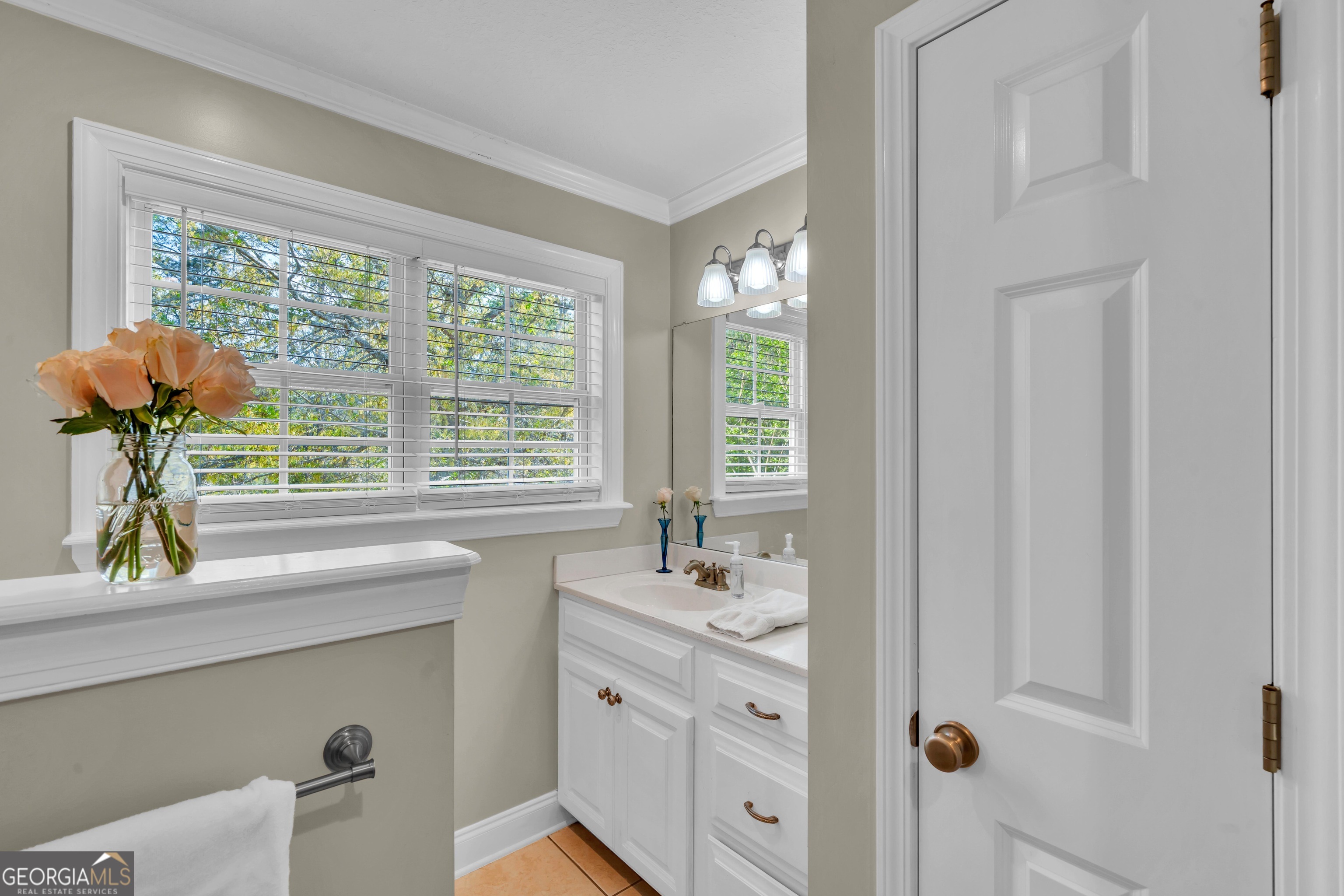 208 Hedge Row Property Photo 35