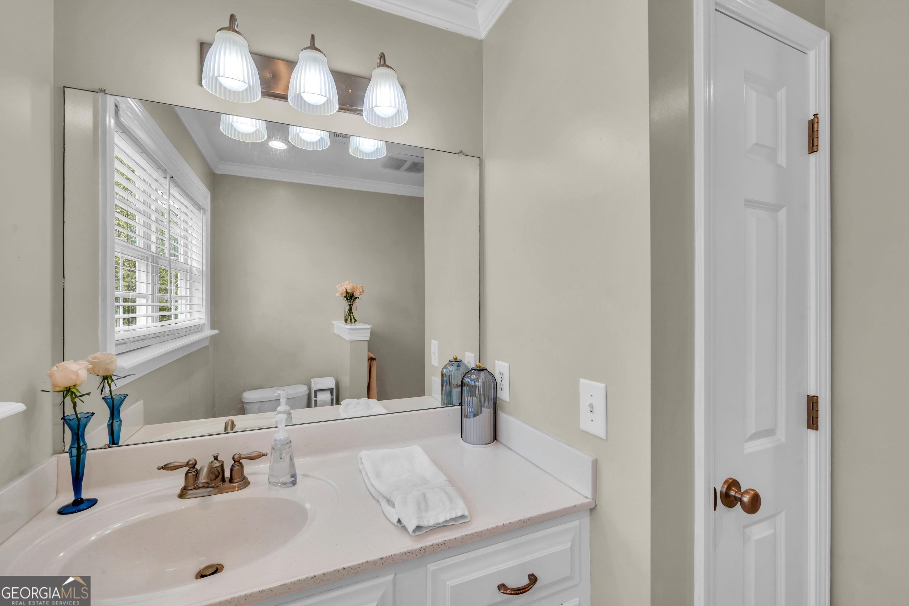 208 Hedge Row Property Photo 36