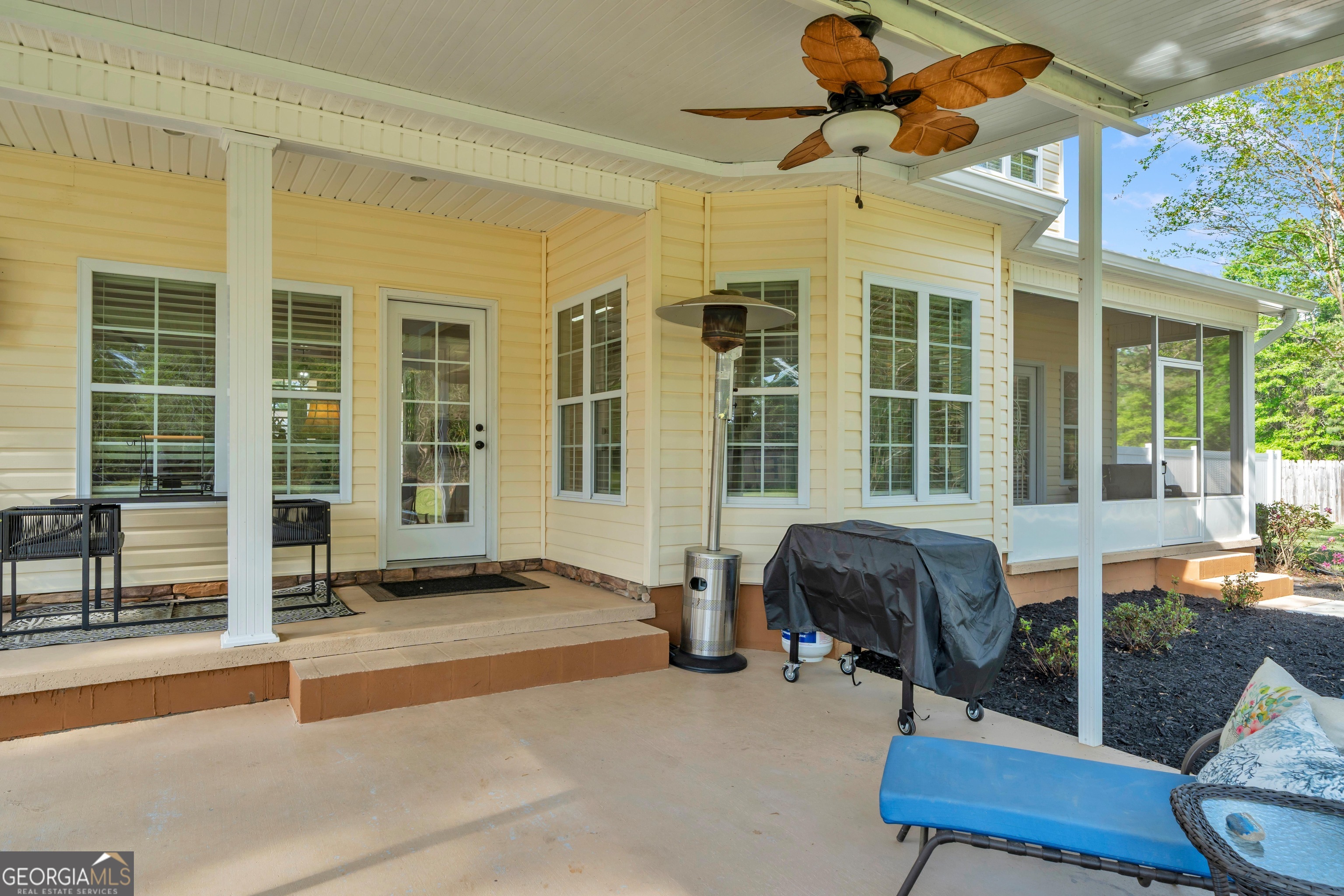 208 Hedge Row Property Photo 38