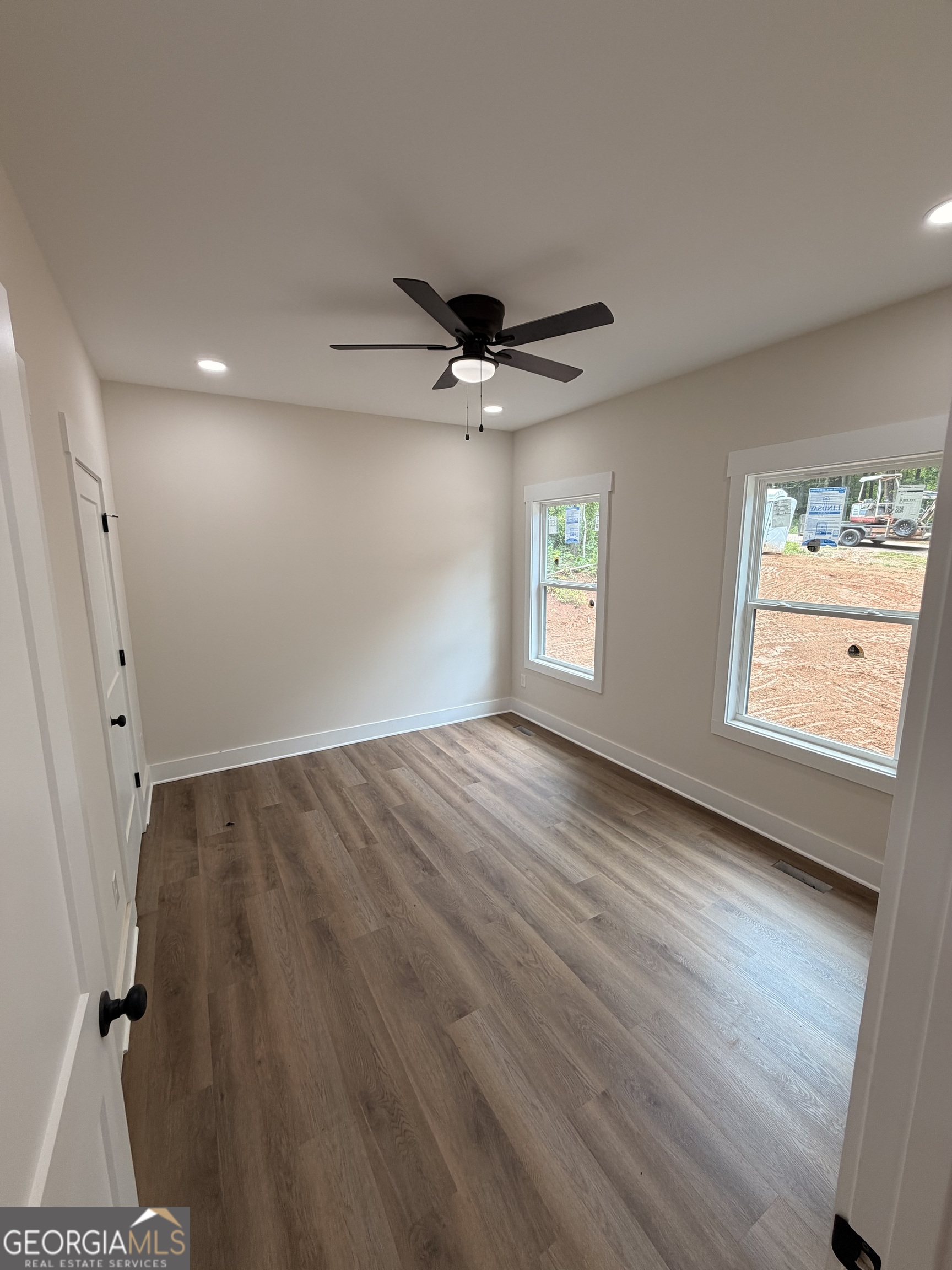 667 Cherokee Lane Property Photo 3