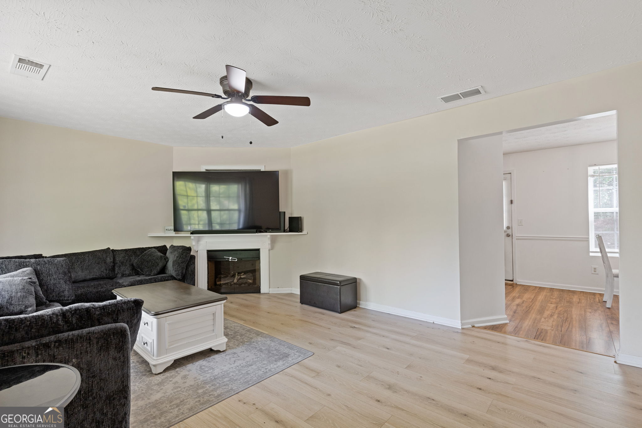 1450 Steam Engine Way Ne Property Photo 5