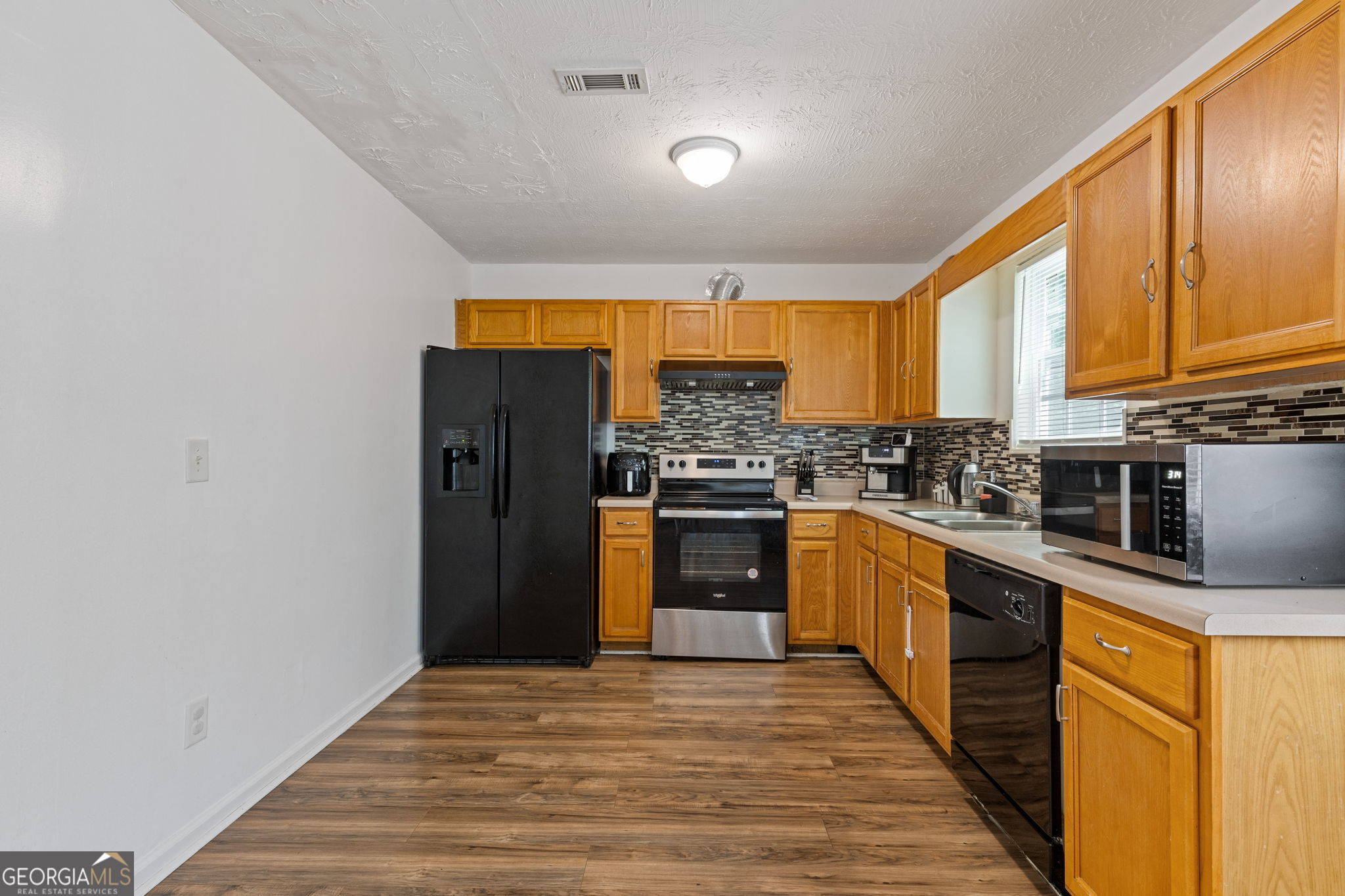 1450 Steam Engine Way Ne Property Photo 8