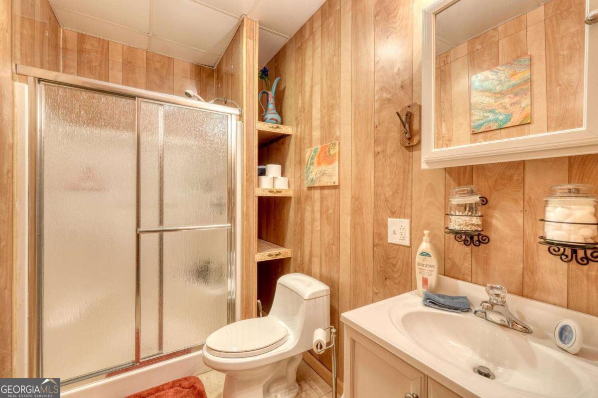 694 Hilltop Road Property Photo 36