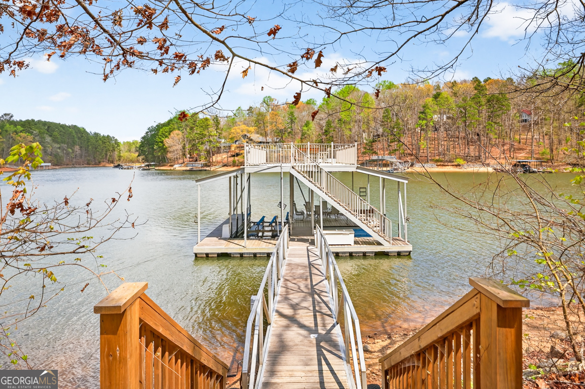 3675 Hidden Pond Drive Property Photo 4