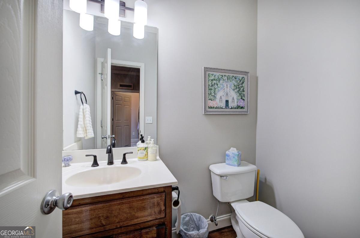 618 Manor Way Property Photo 16