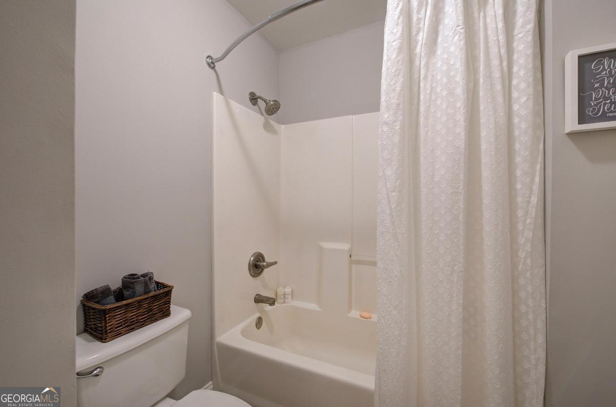 618 Manor Way Property Photo 23