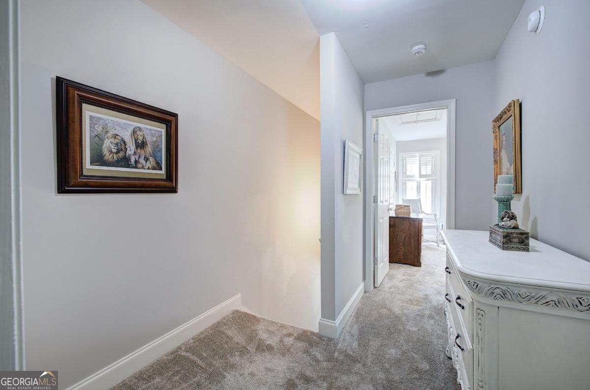 618 Manor Way Property Photo 24