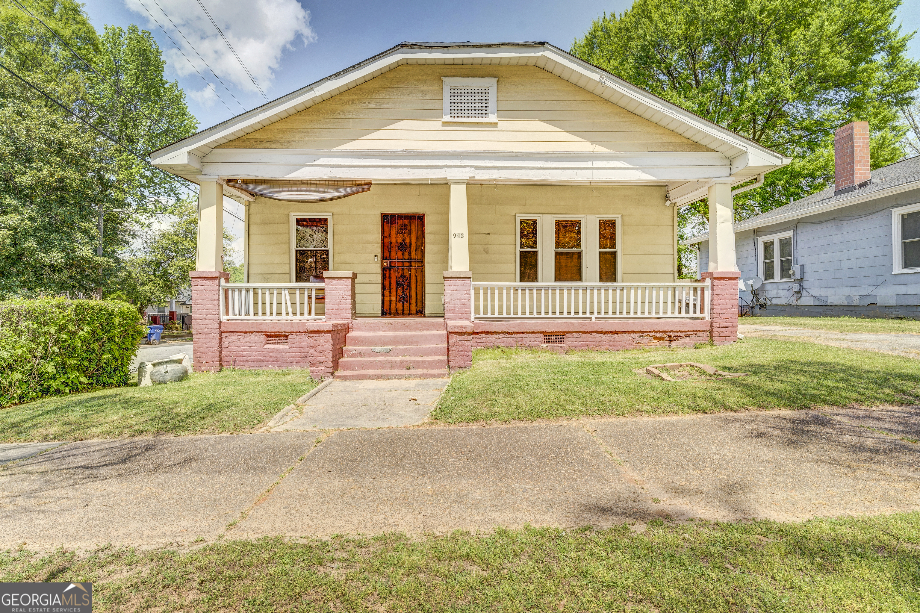 943 Washington Place Sw Property Photo 1