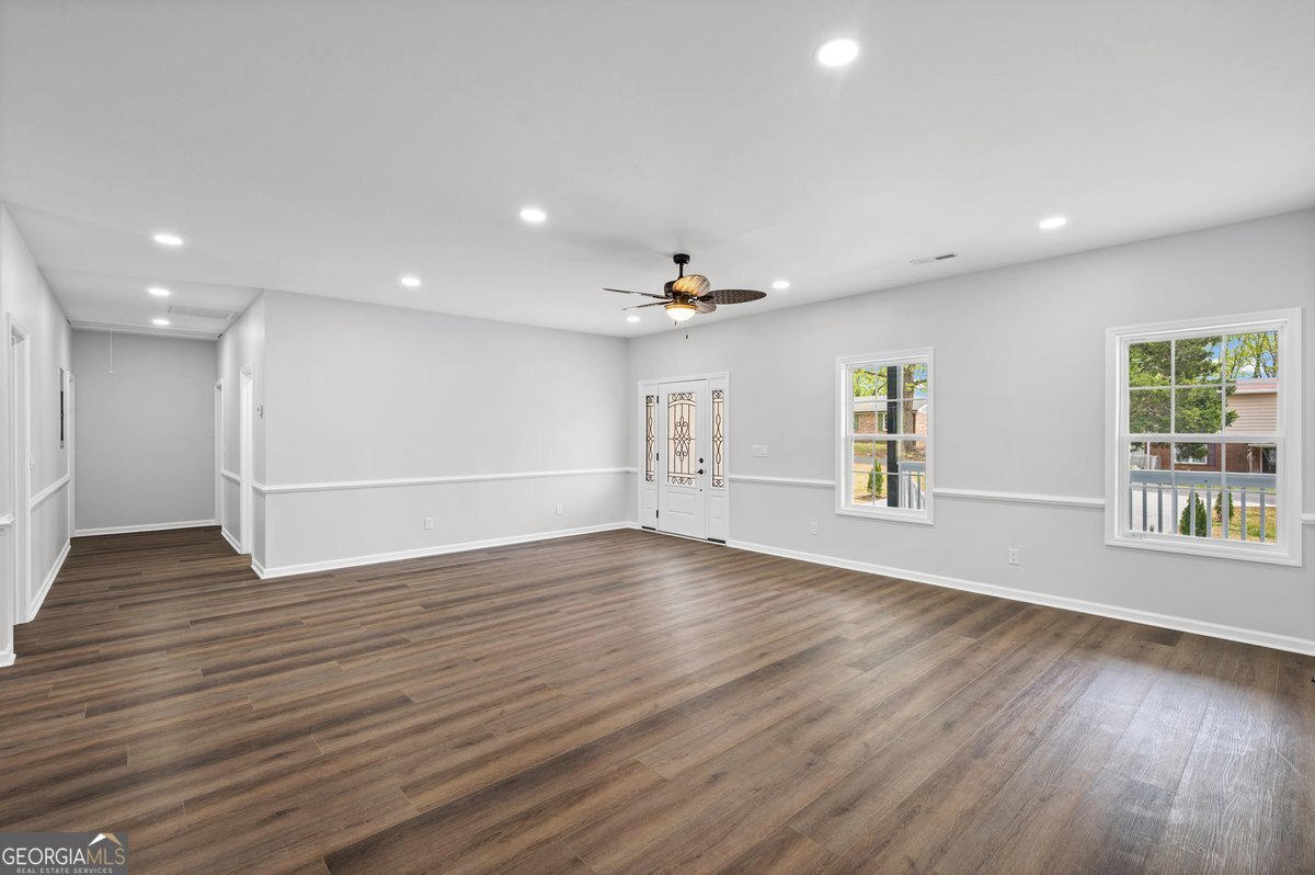 186 Salem Drive Property Photo 11
