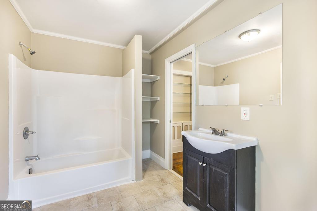 520 Villa Esta Circle Property Photo 28