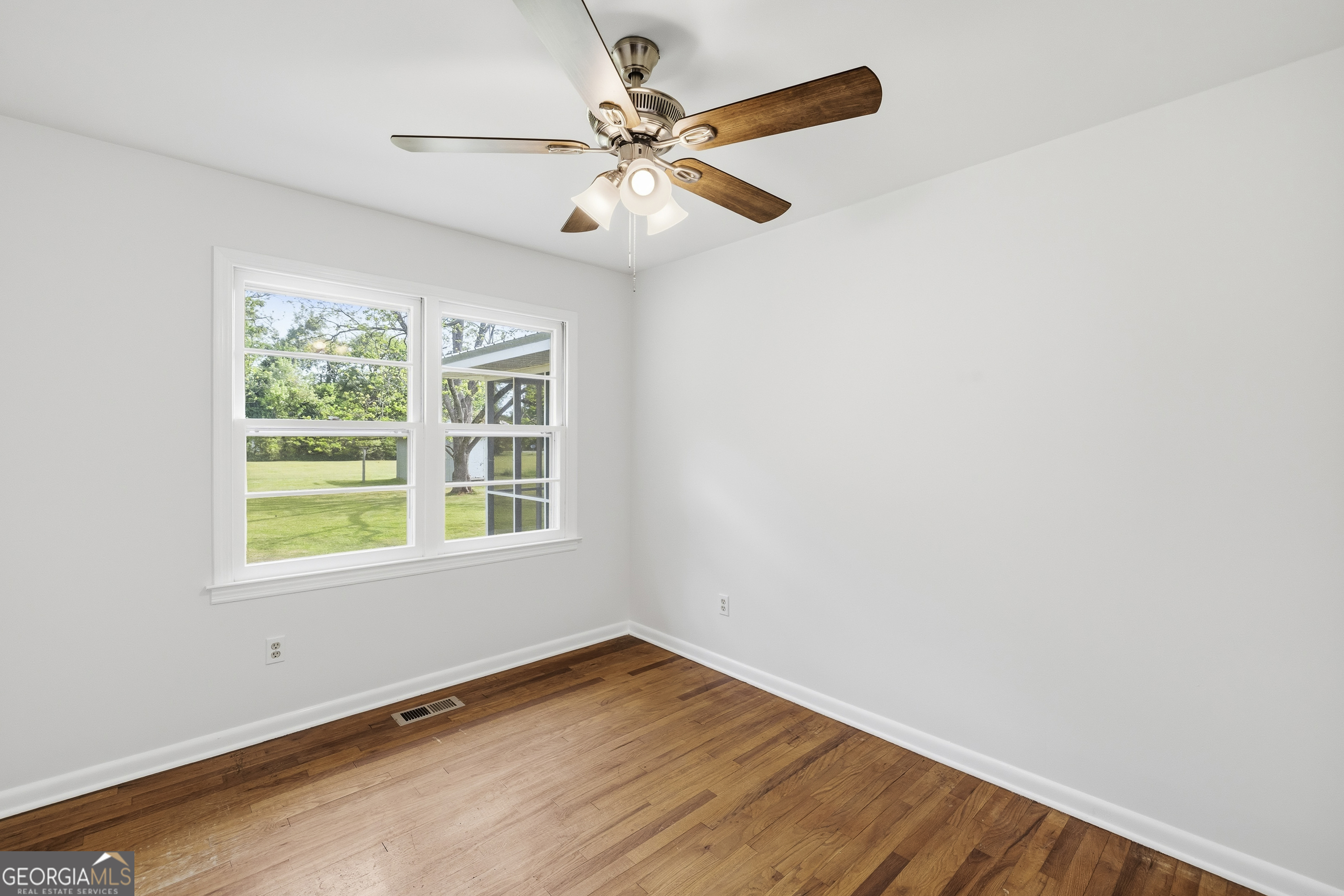93 Carlton Avenue Property Photo 24