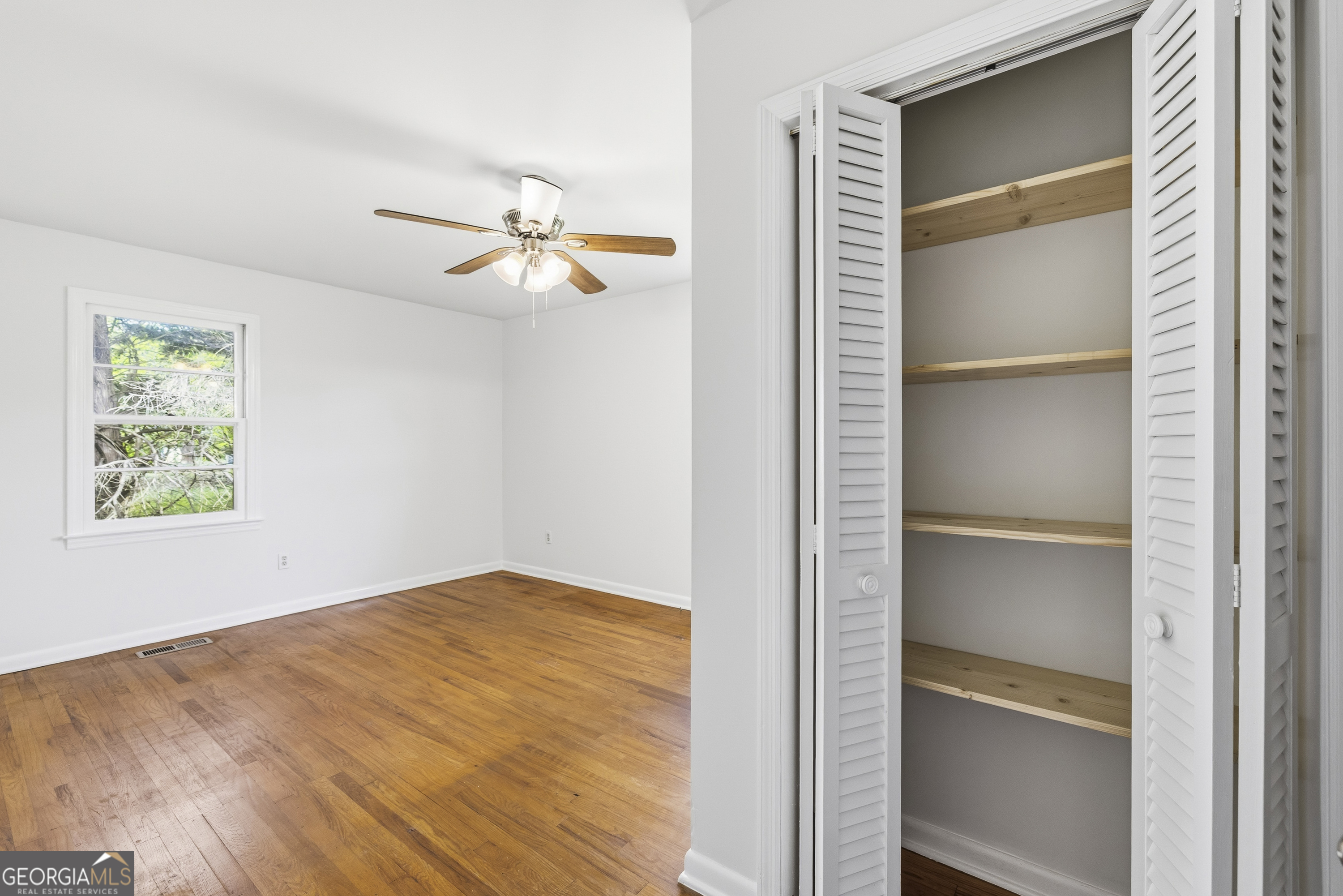 93 Carlton Avenue Property Photo 28