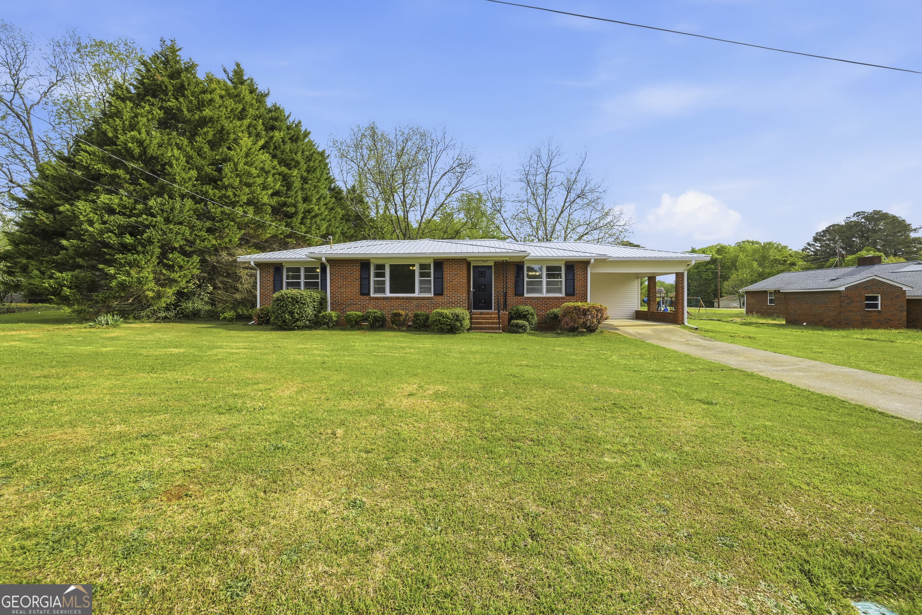 93 Carlton Avenue Property Photo 45