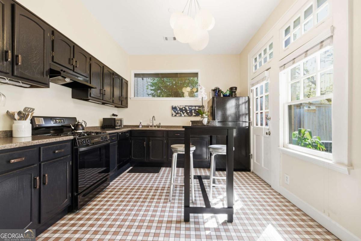 356 5th Street Ne Property Photo 11