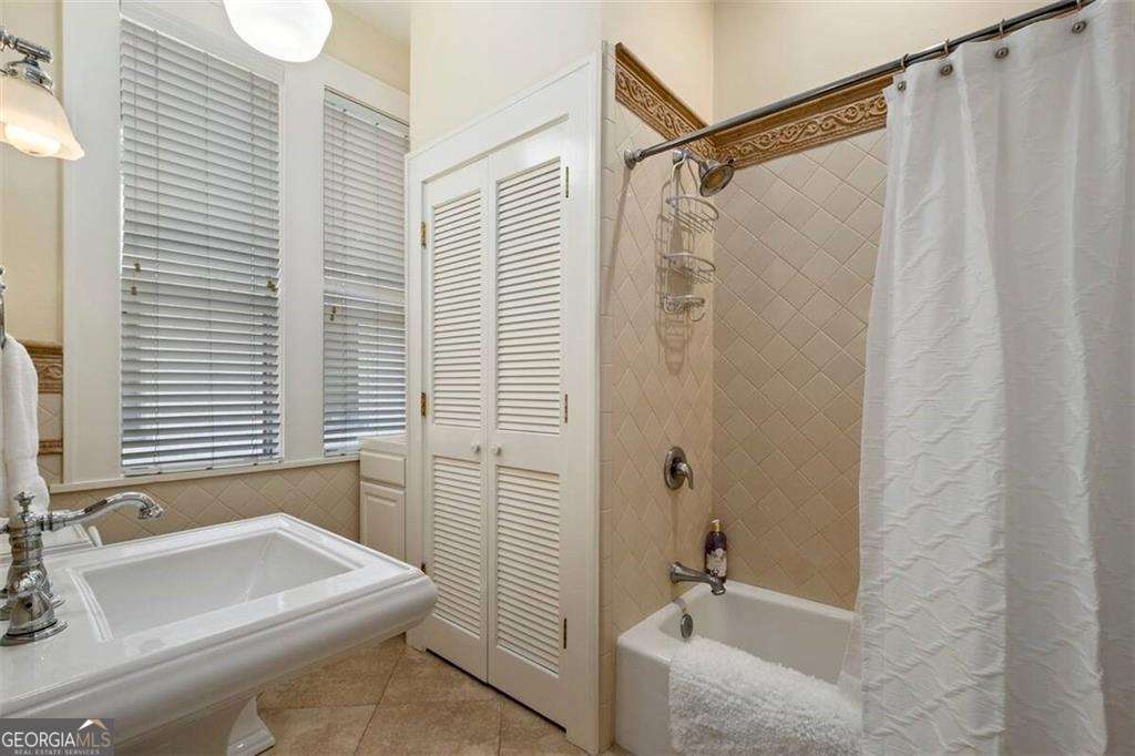 356 5th Street Ne Property Photo 19
