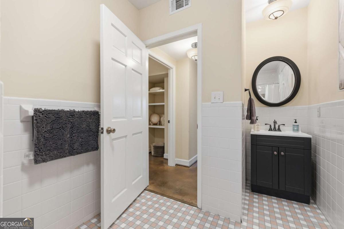 356 5th Street Ne Property Photo 47