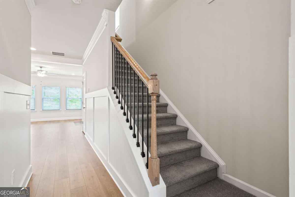 5577 Keswick Drive Property Photo 4