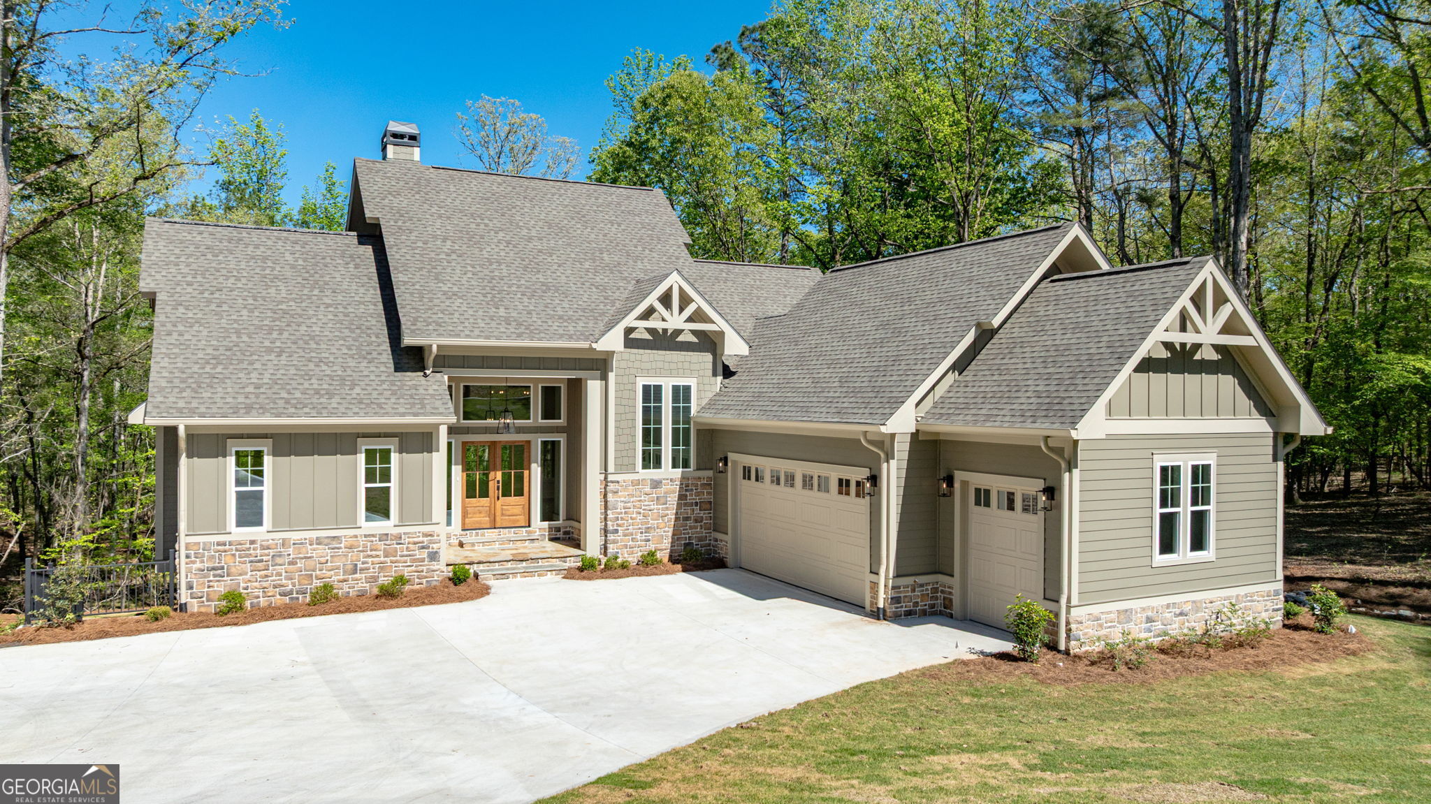 1031 Shadow Creek Way Property Photo 1