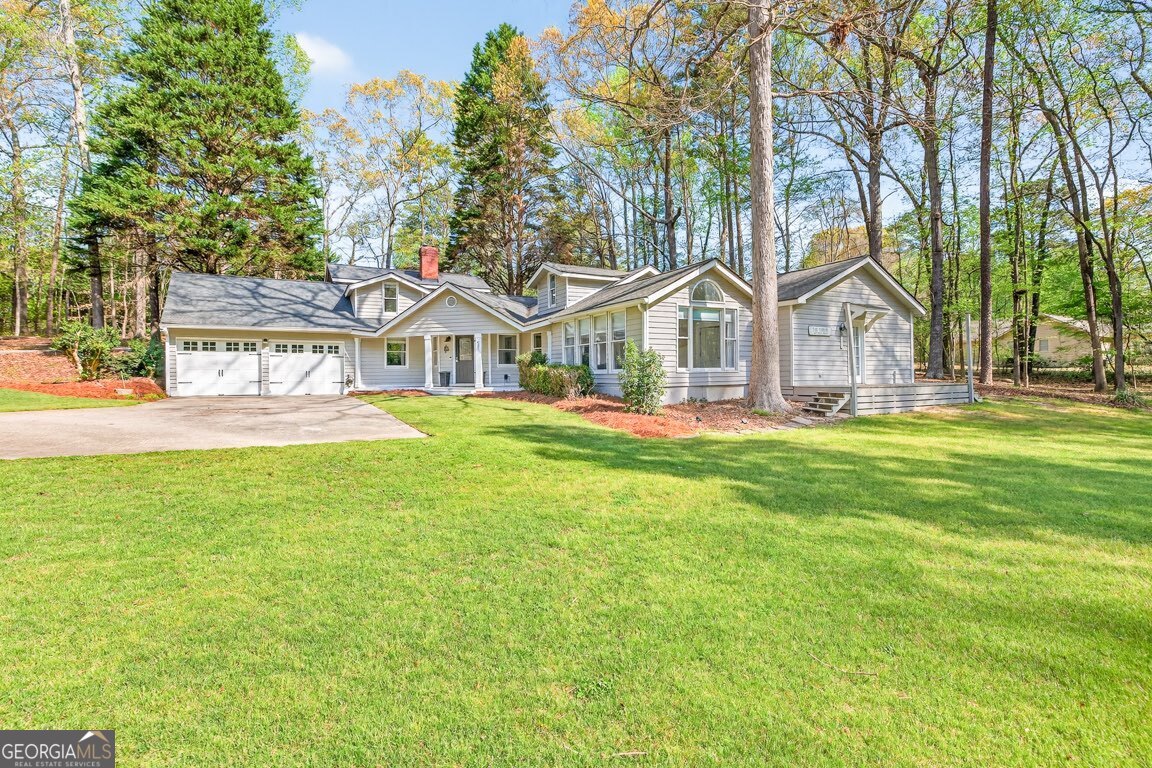 627 Rock Springs Road Property Photo 2