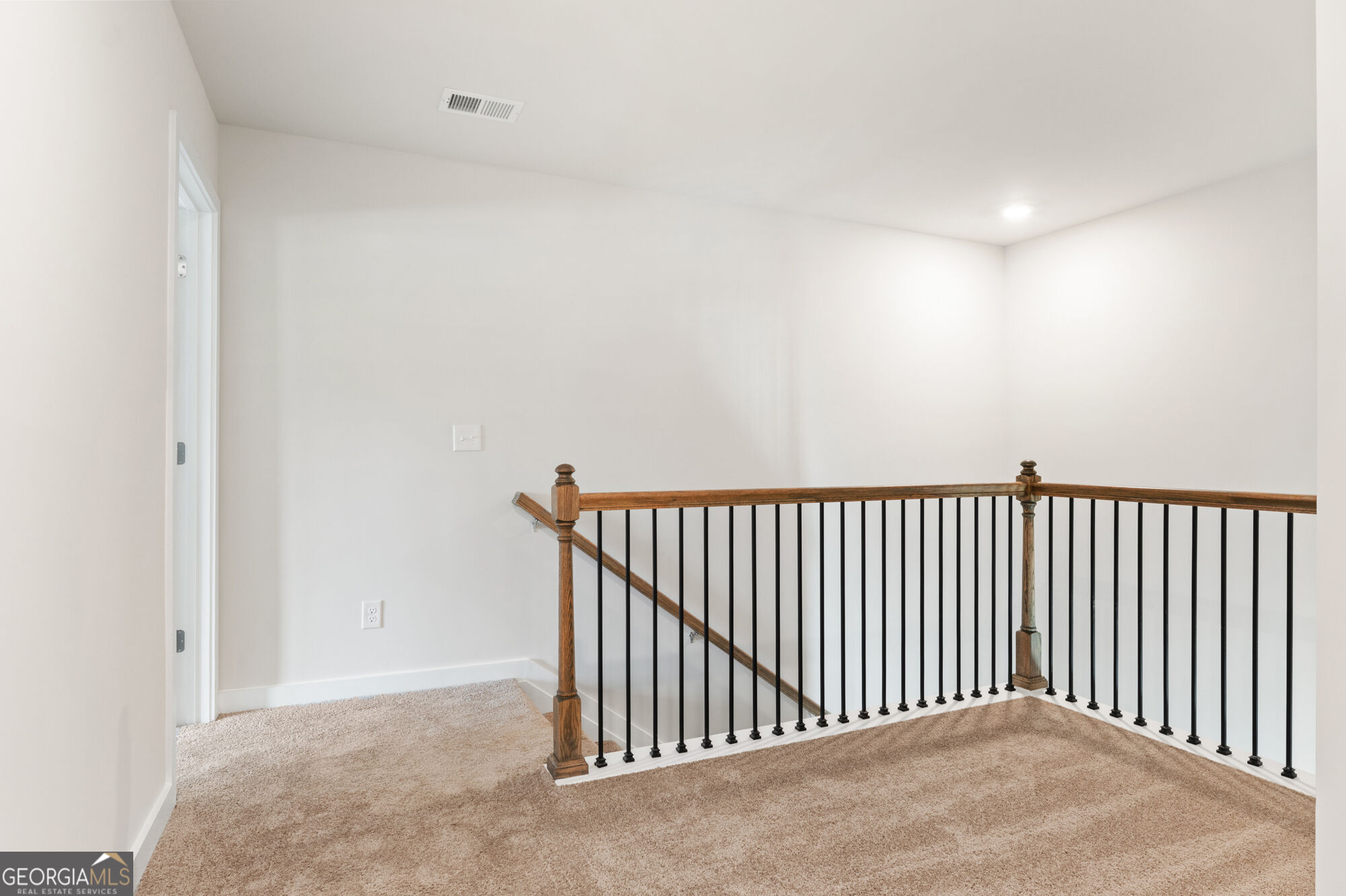 342 Jarrett Street Property Photo 9