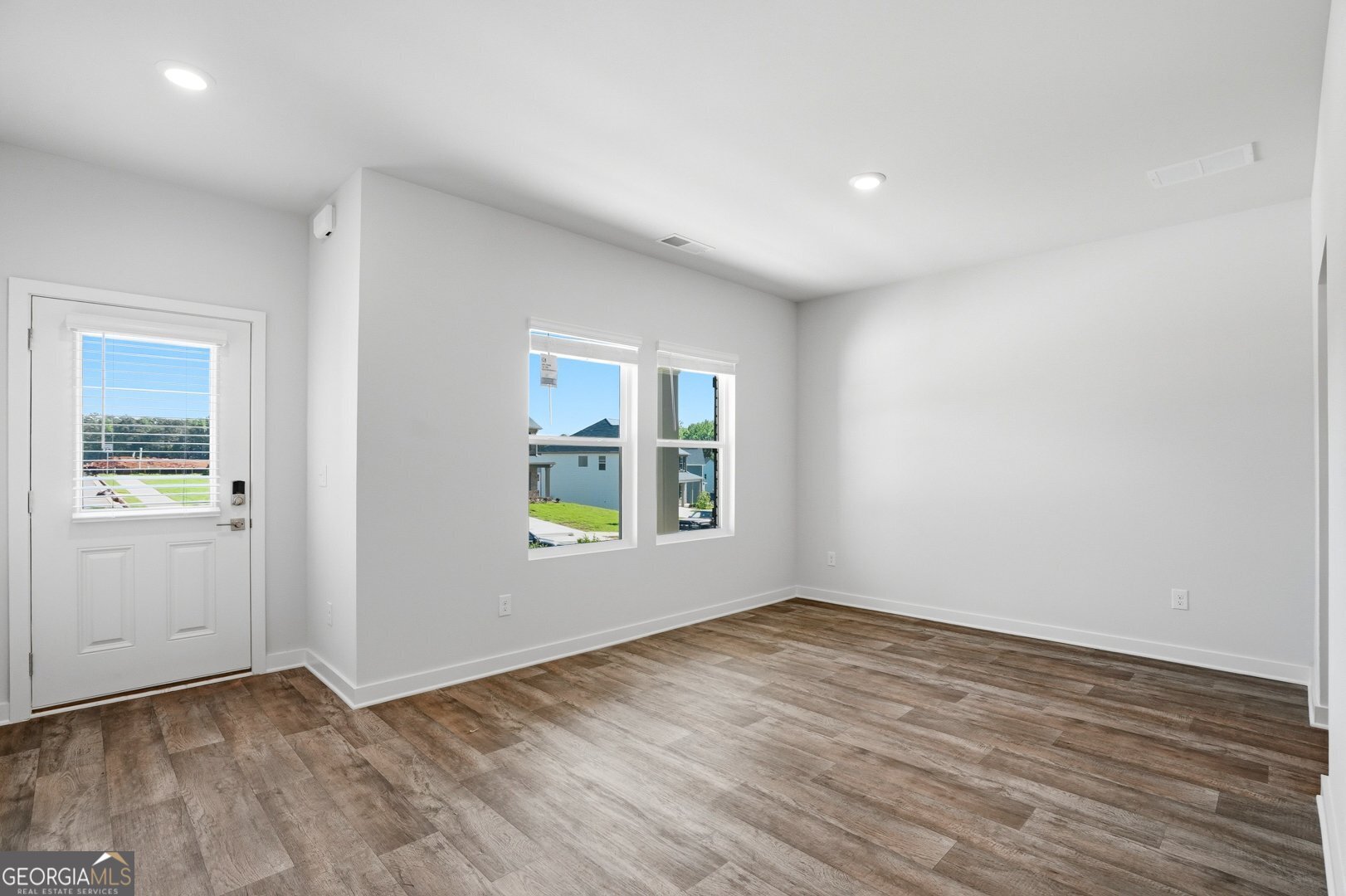 344 Jarrett Street Property Photo 3