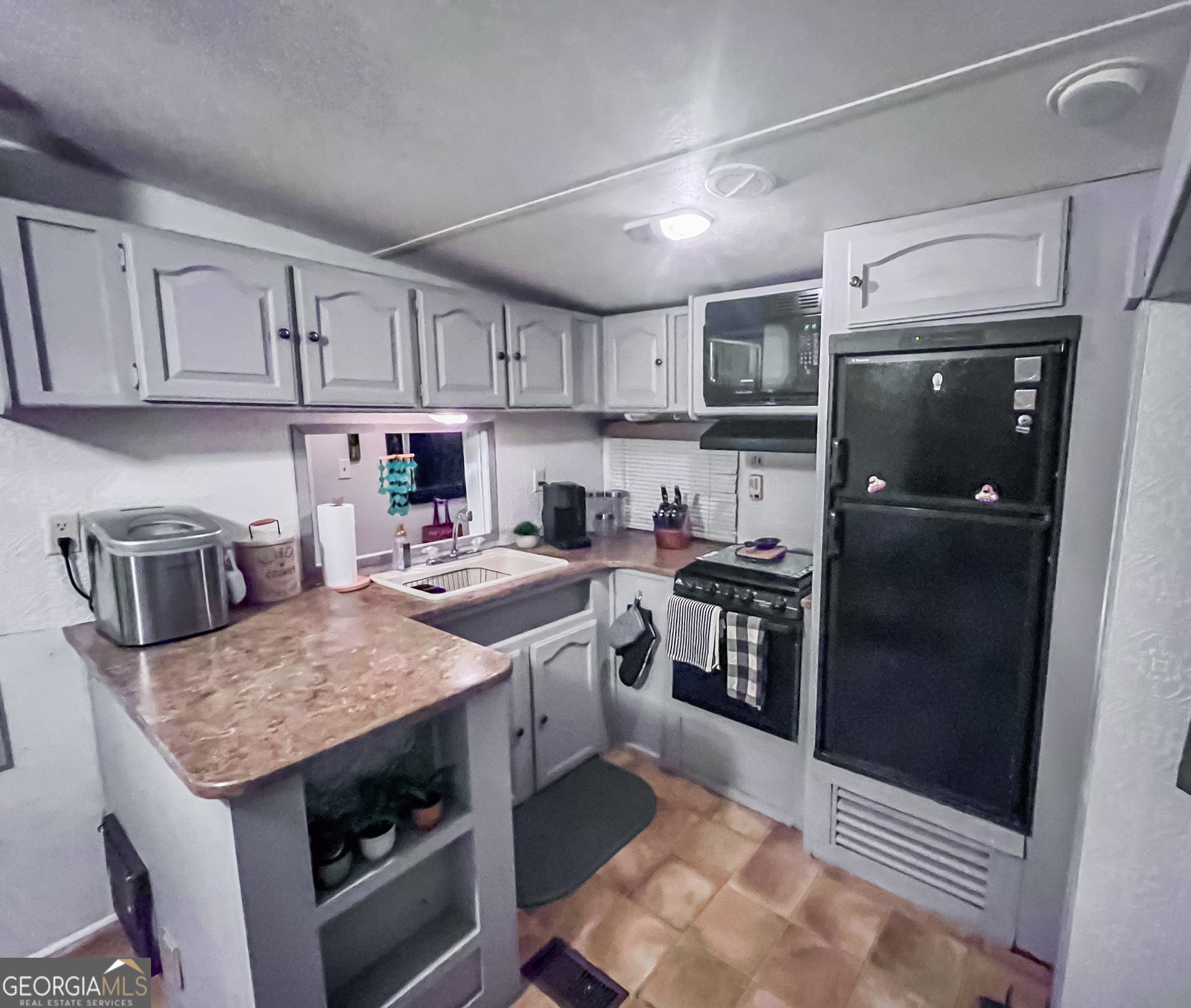 146 Canyon Pass Property Photo 10