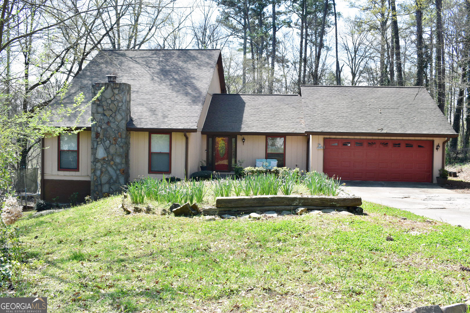 3959 Cotswold Drive Property Photo 1