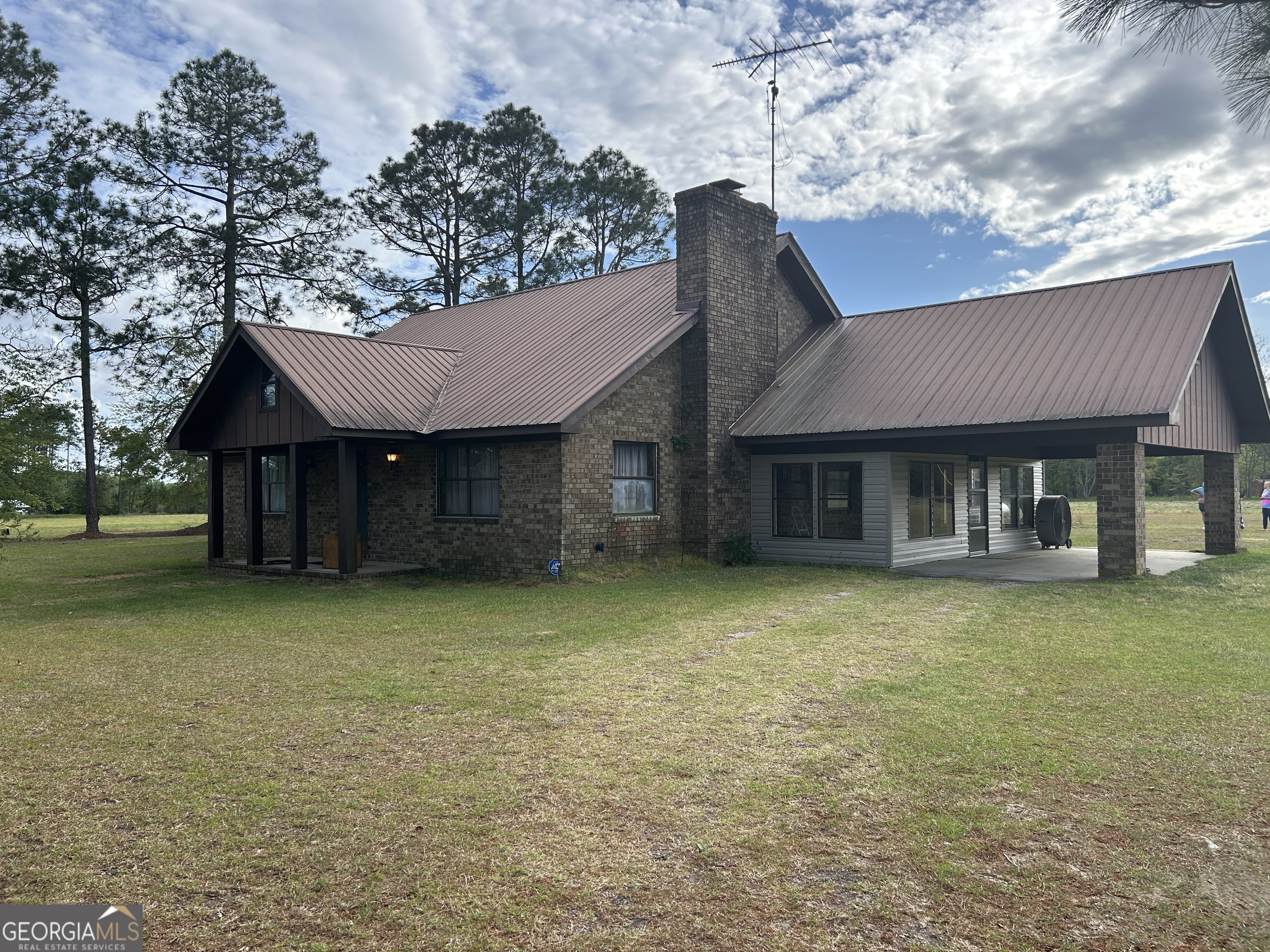 5074 Savannah Highway Property Photo 1