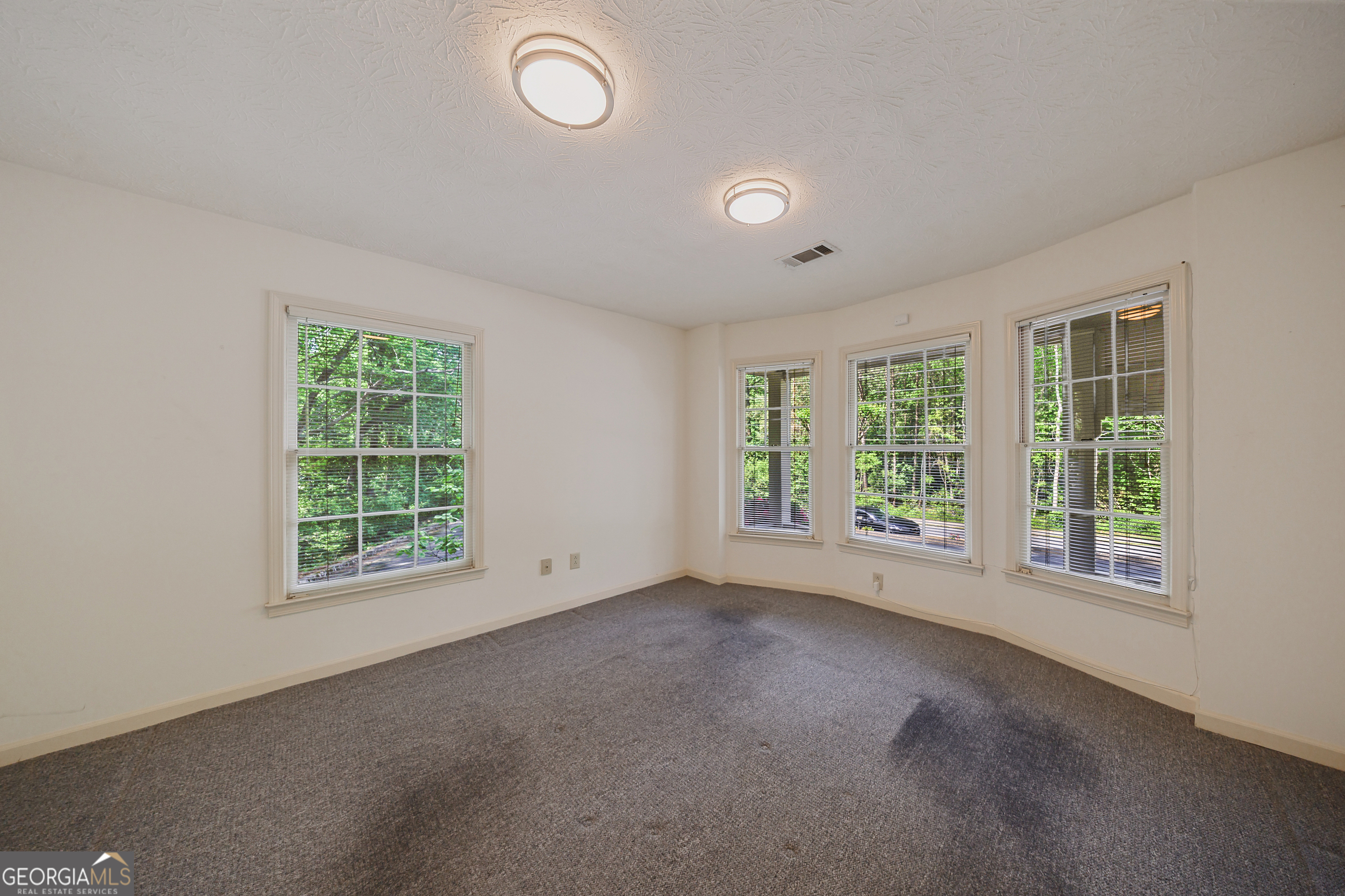783 Holcomb Bridge Road Property Photo 3