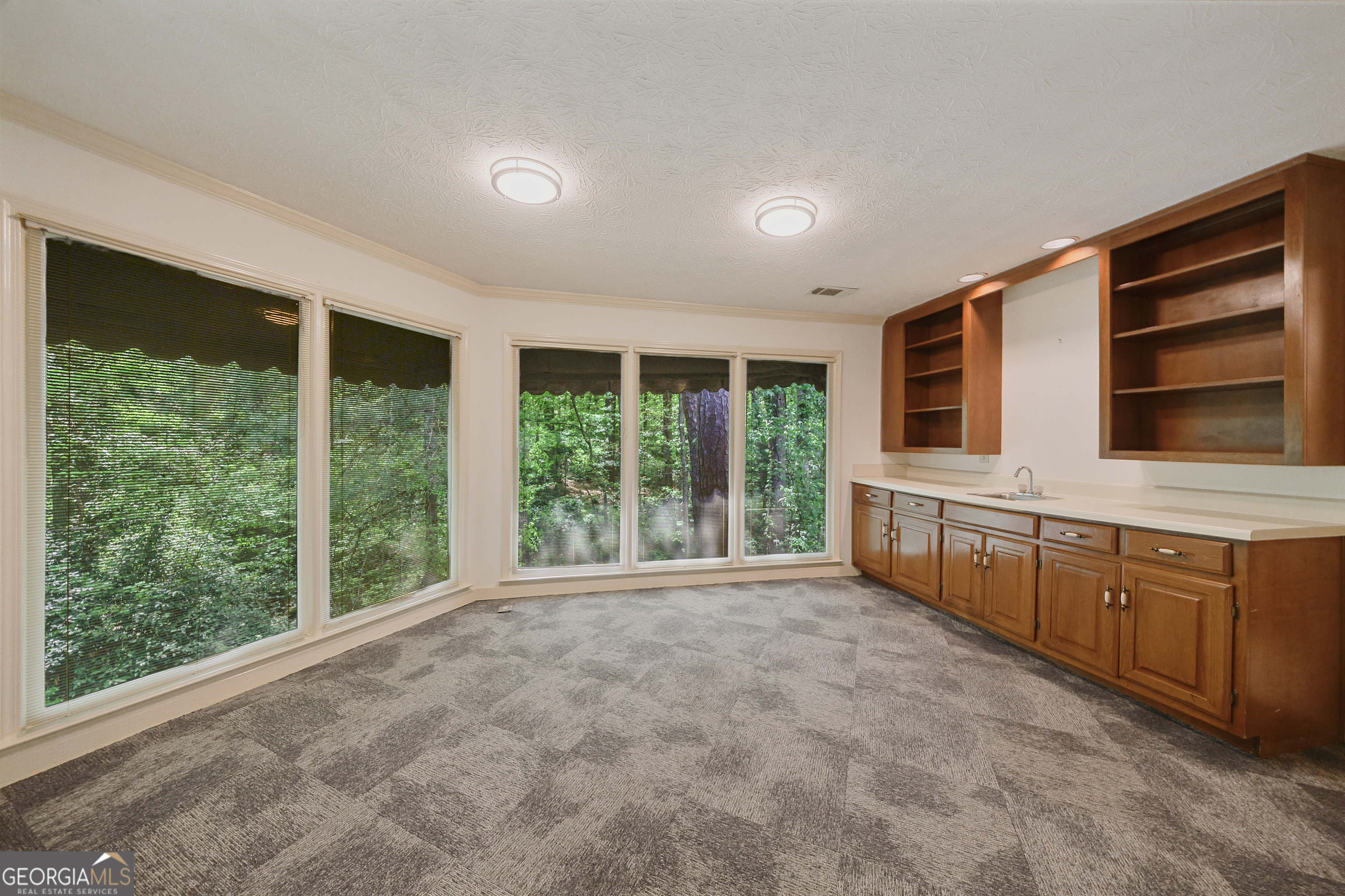 783 Holcomb Bridge Road Property Photo 4