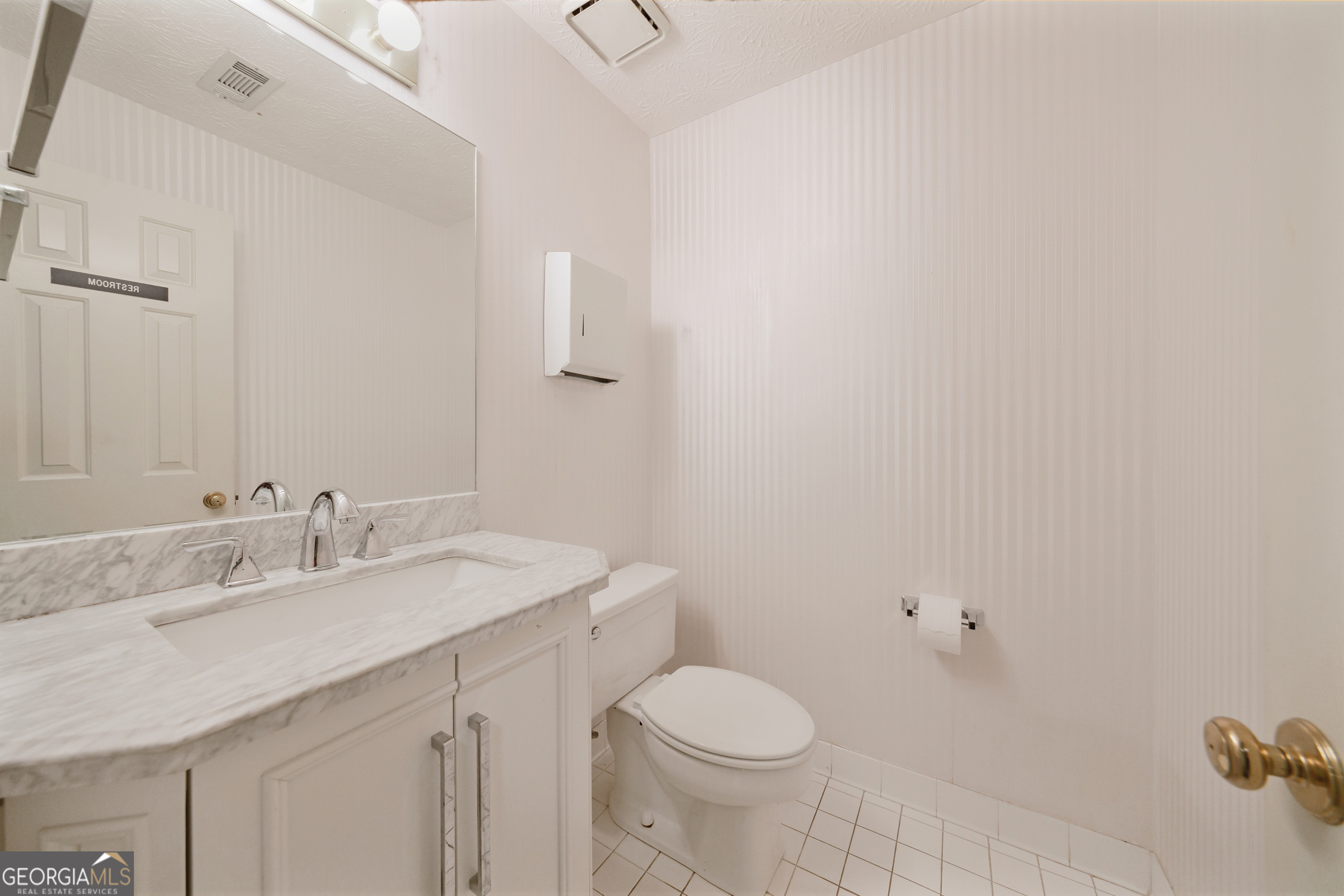 783 Holcomb Bridge Road Property Photo 6