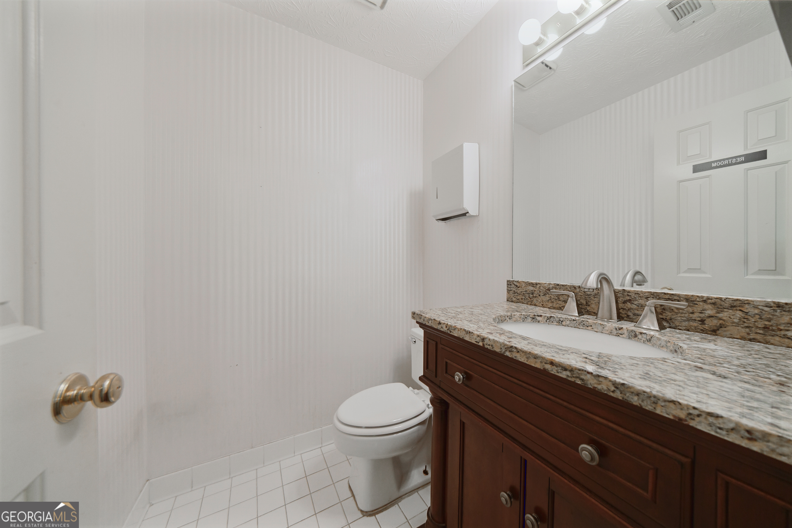 783 Holcomb Bridge Road Property Photo 8