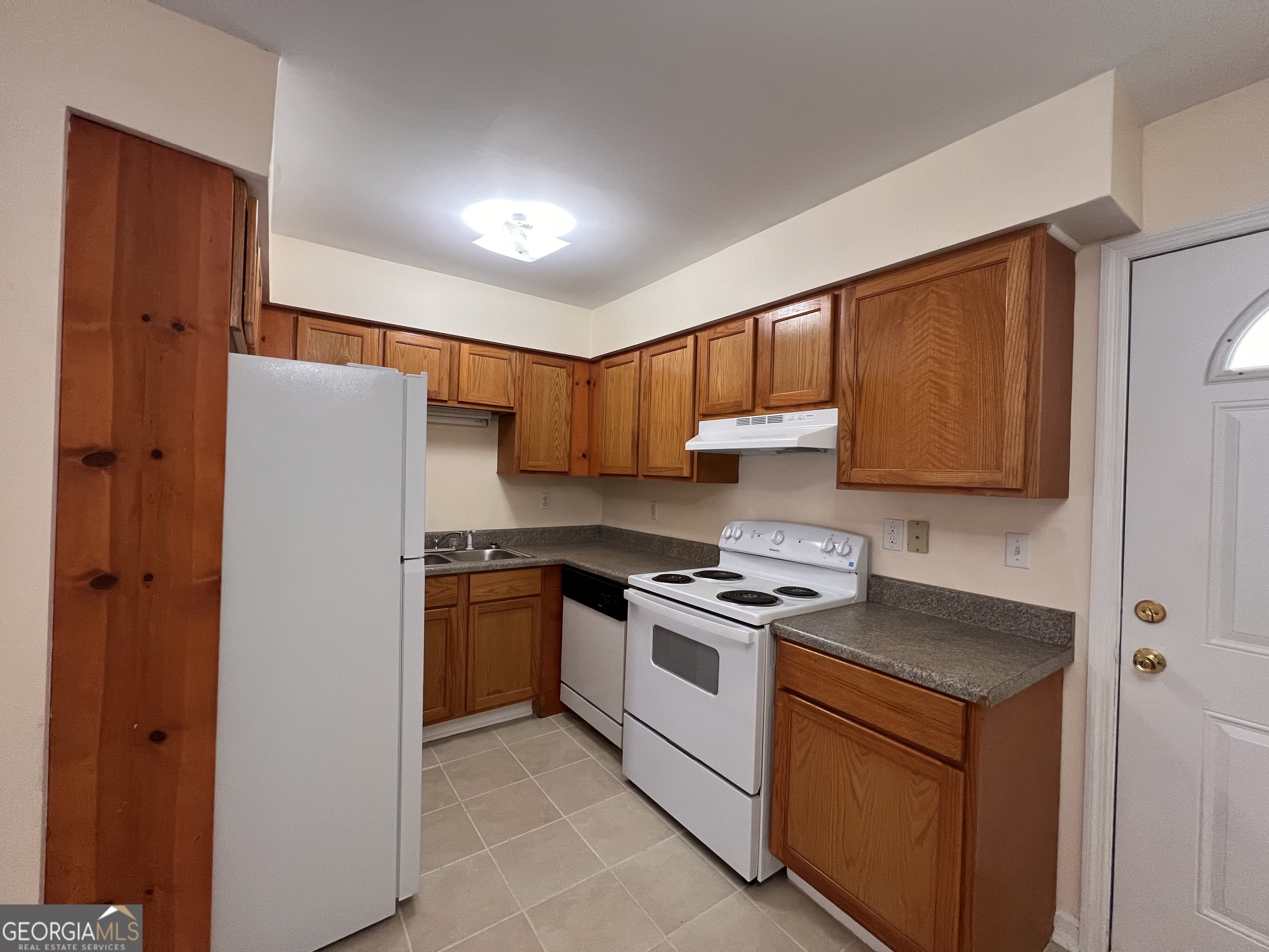 2674 Evans Mill Drive Property Photo 4
